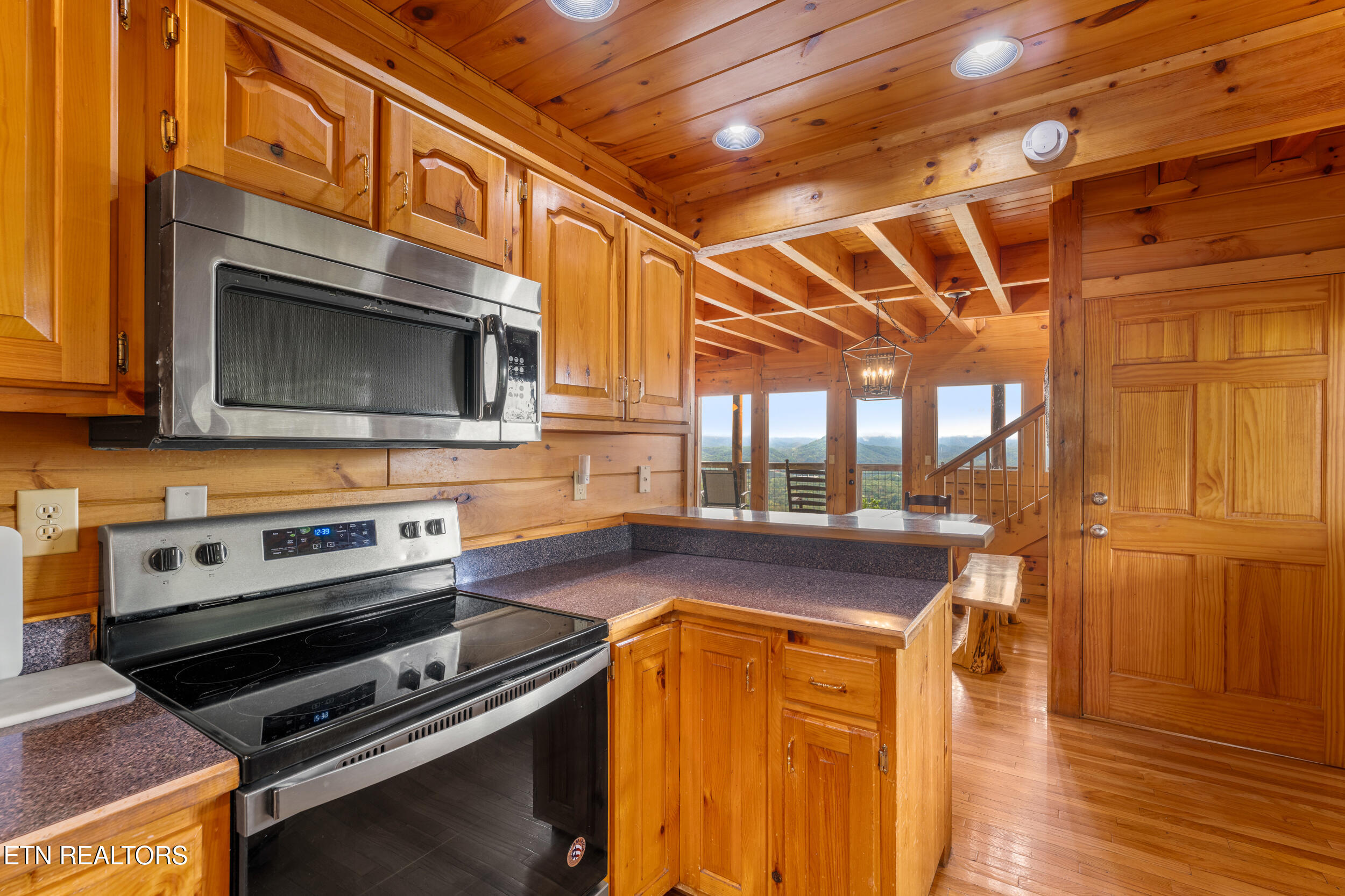 2422 Breezy Ridge Drive Sevierville TN 37876