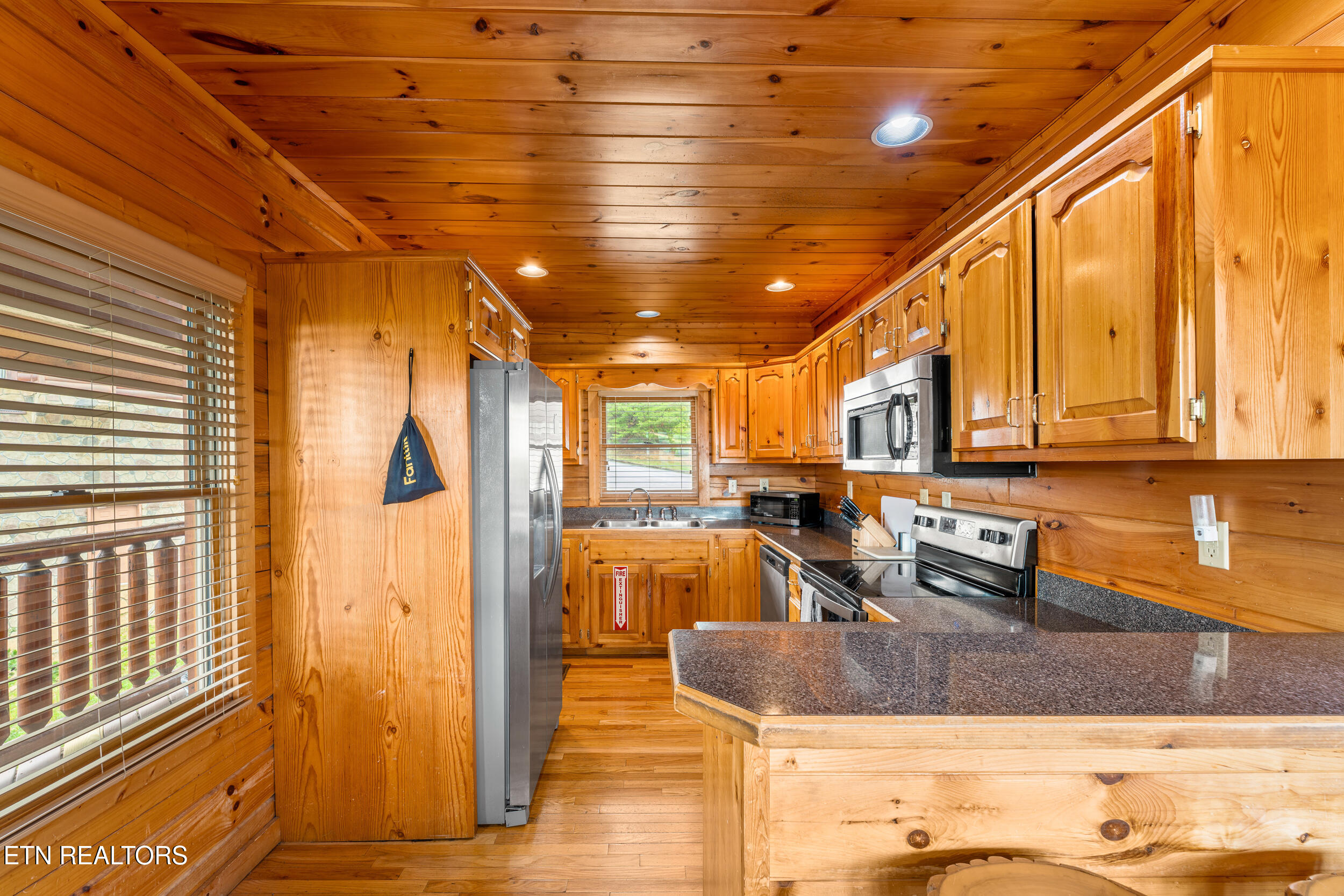 2422 Breezy Ridge Drive Sevierville TN 37876
