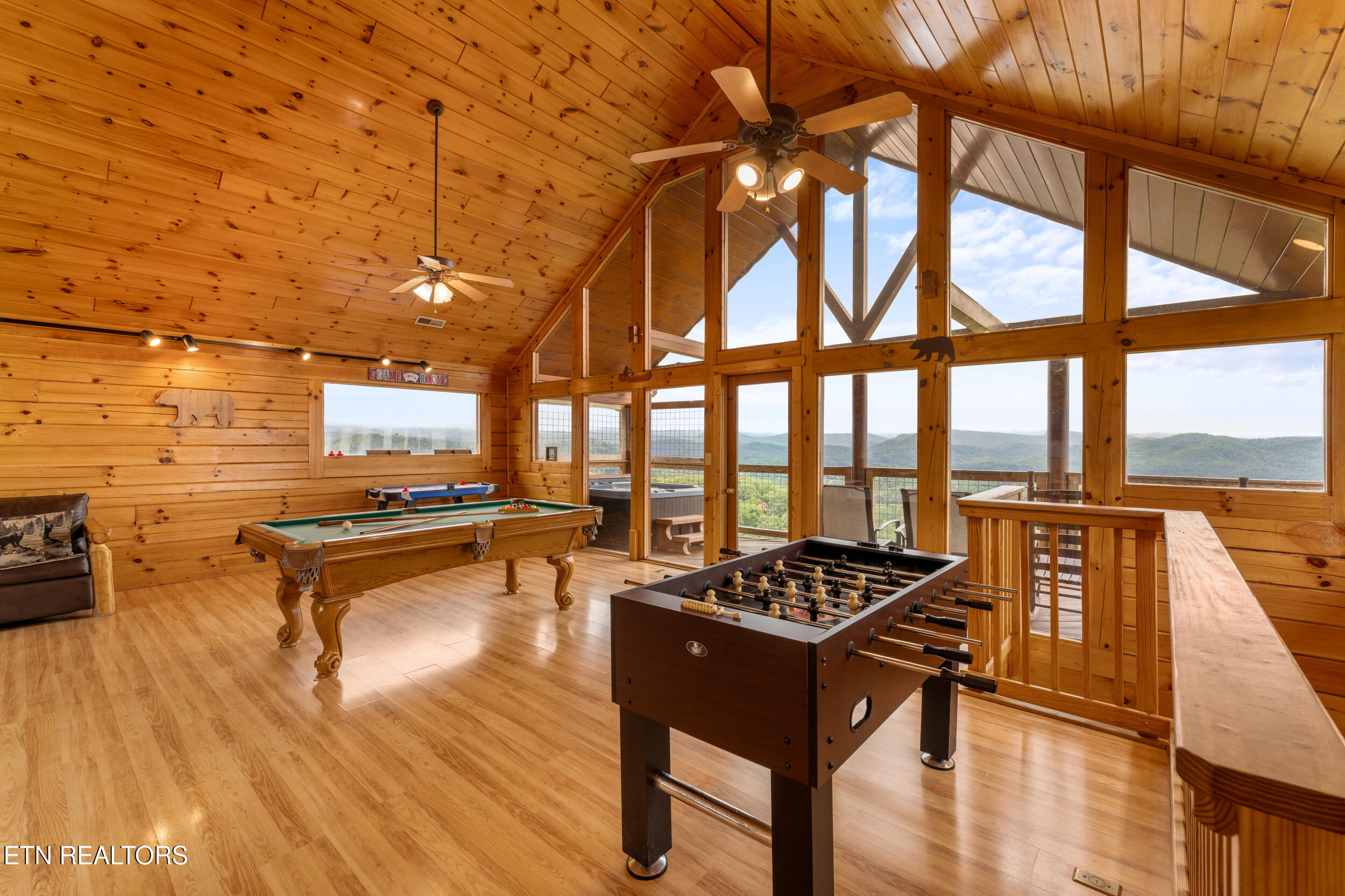 2422 Breezy Ridge Drive Sevierville TN 37876