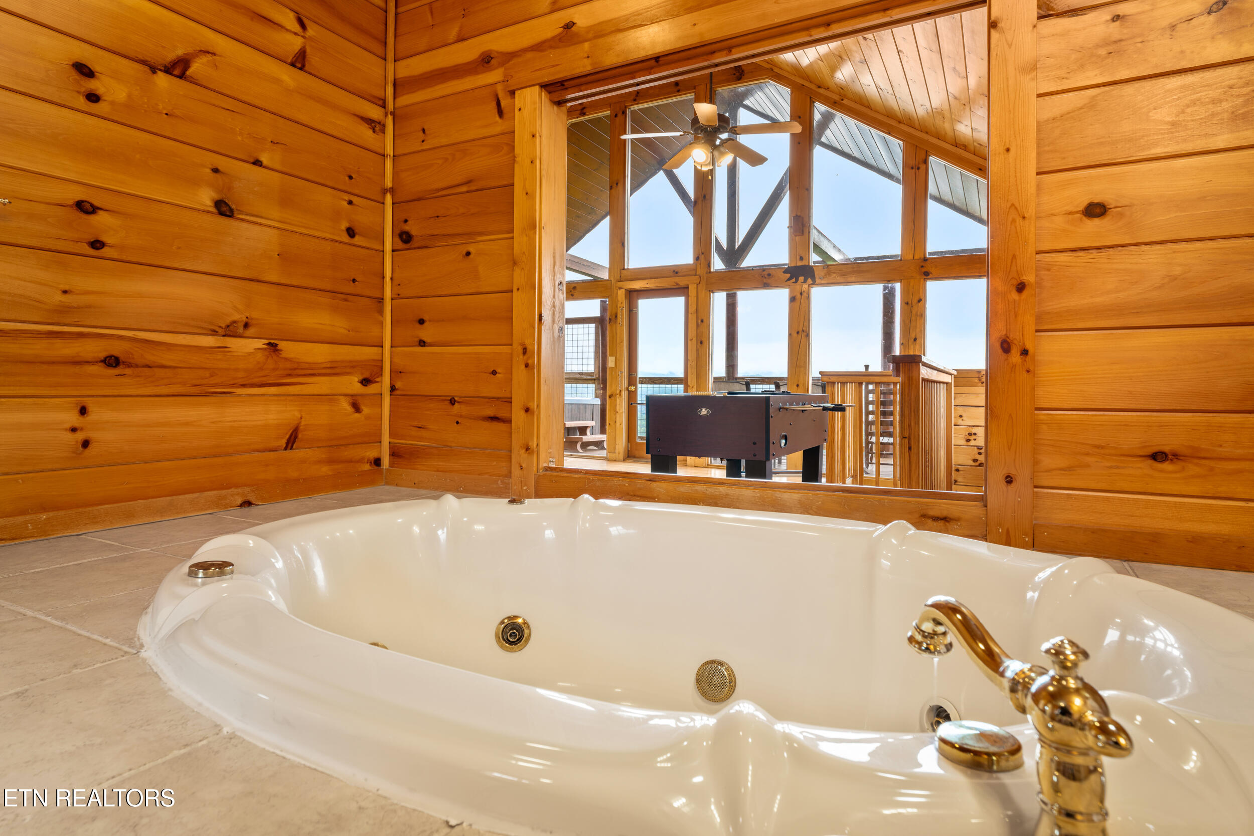 2422 Breezy Ridge Drive Sevierville TN 37876