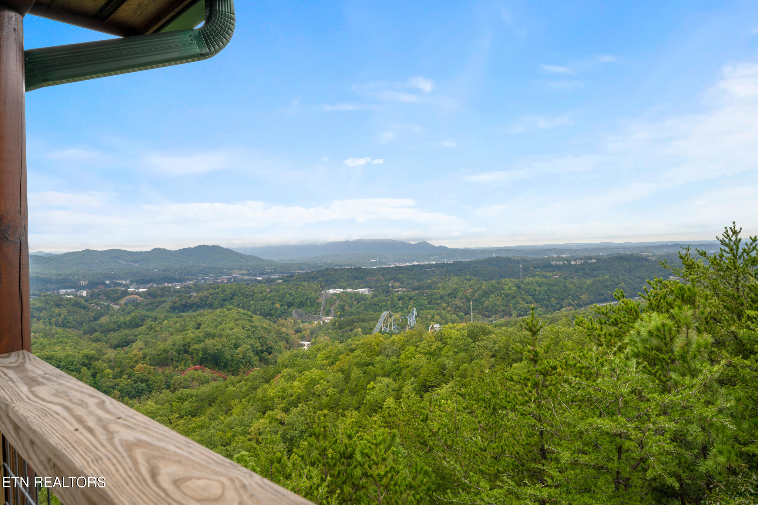 2422 Breezy Ridge Drive Sevierville TN 37876