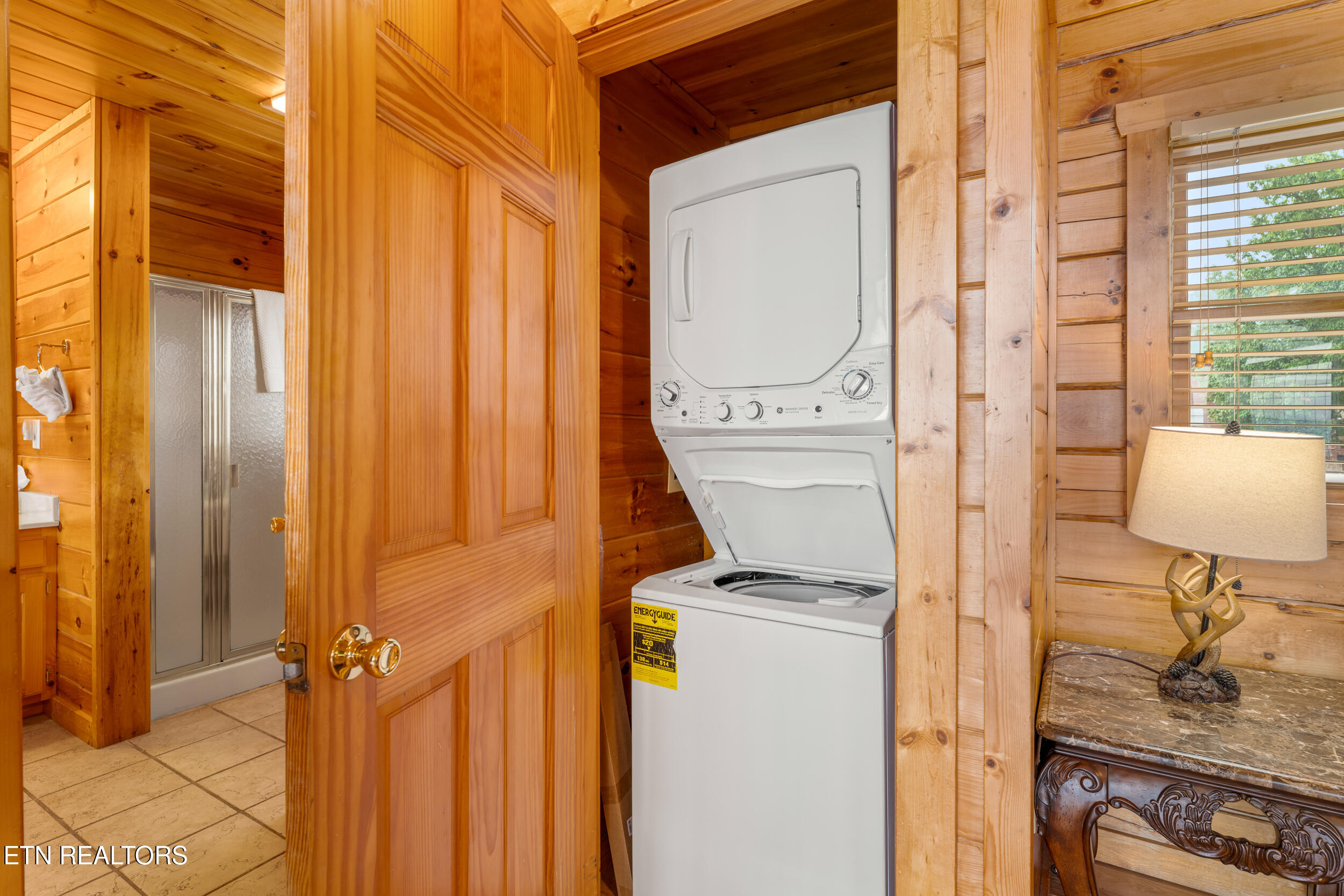 2422 Breezy Ridge Drive Sevierville TN 37876
