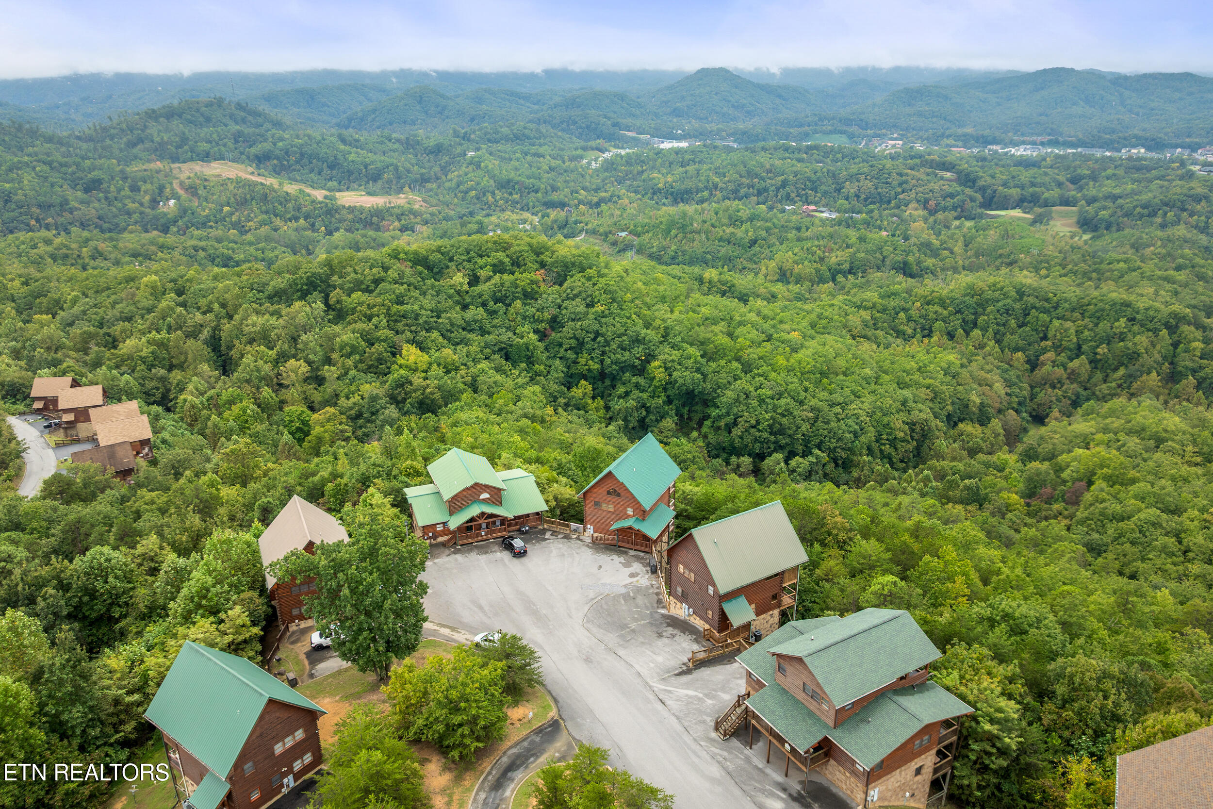 2422 Breezy Ridge Drive Sevierville TN 37876
