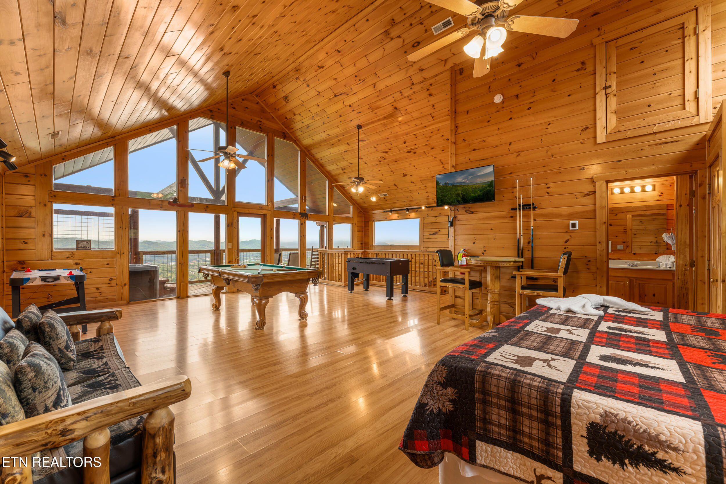 2422 Breezy Ridge Drive Sevierville TN 37876