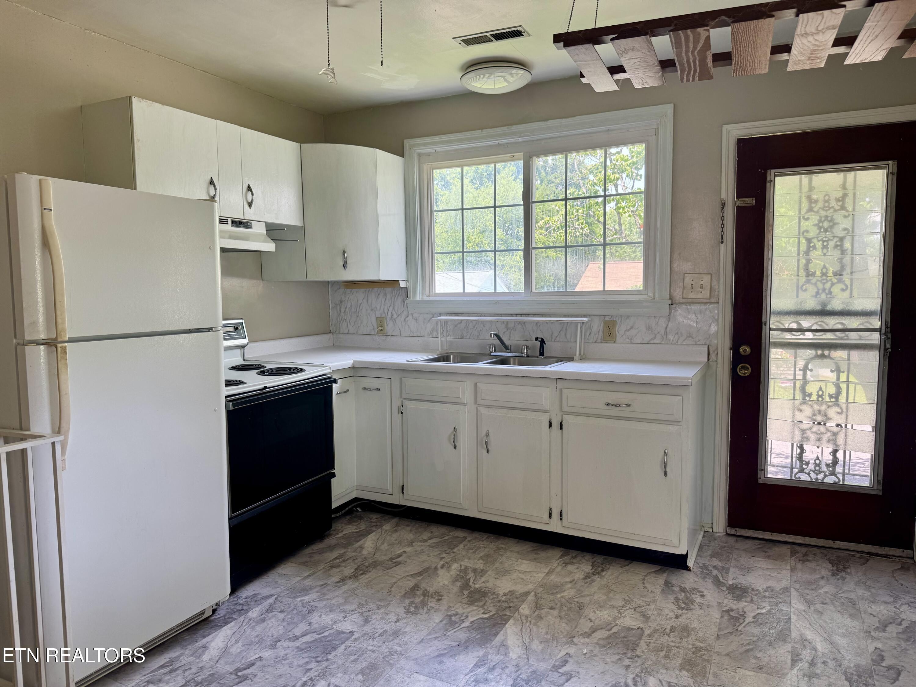 1315 E Red Bud Road Knoxville TN 37920
