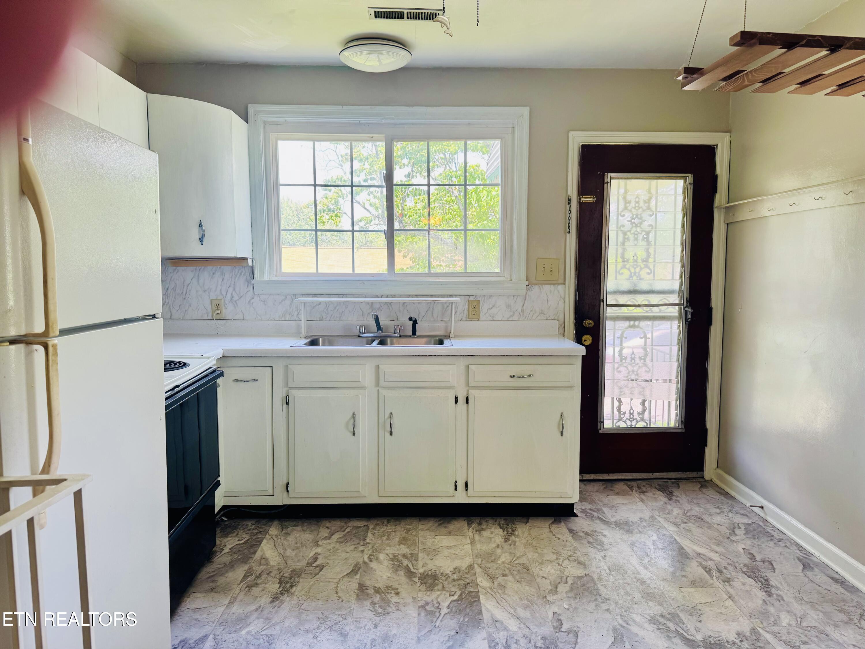 1315 E Red Bud Road Knoxville TN 37920