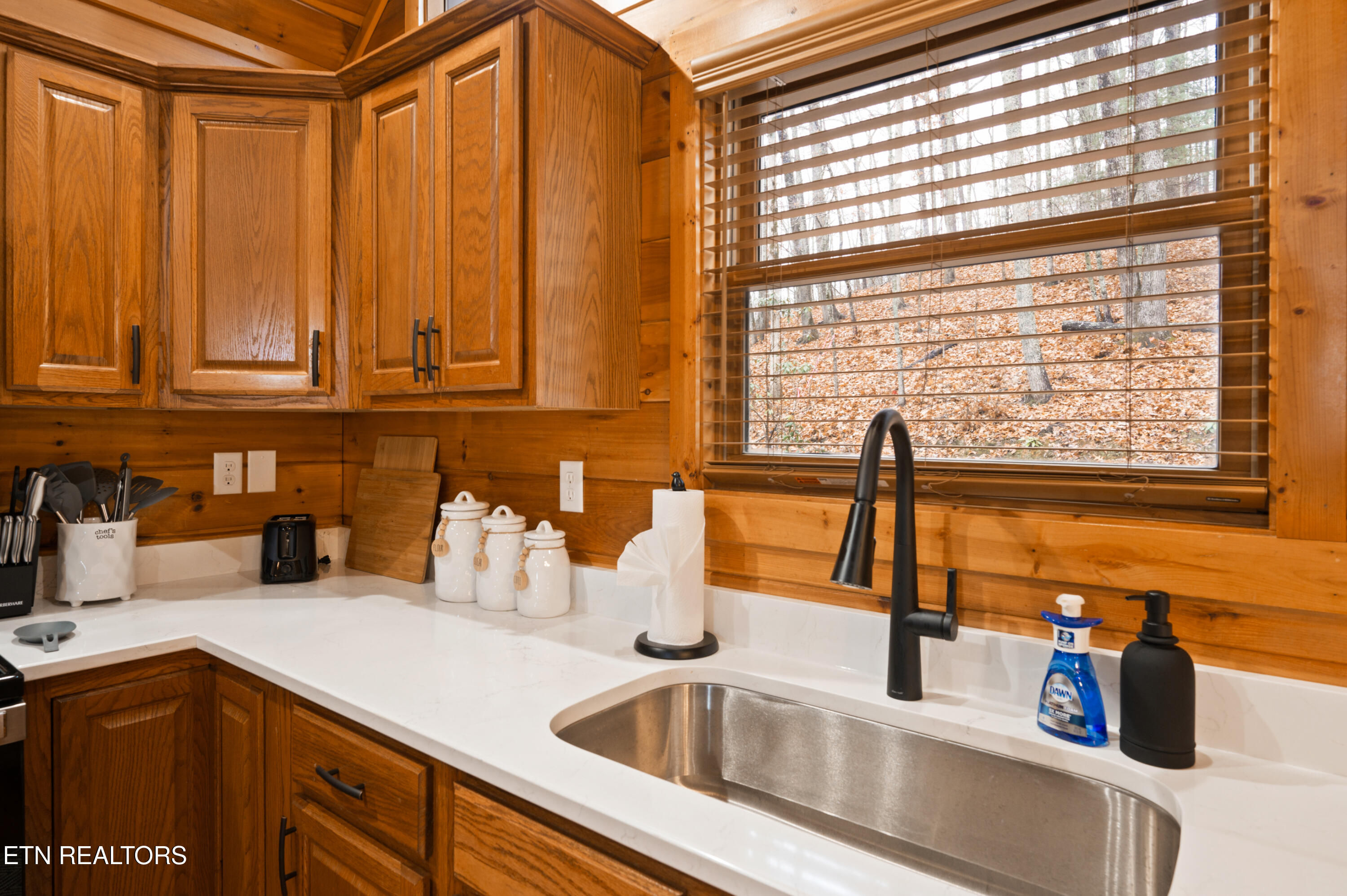 2633 Whipoorwill Hill Way Sevierville TN 37862