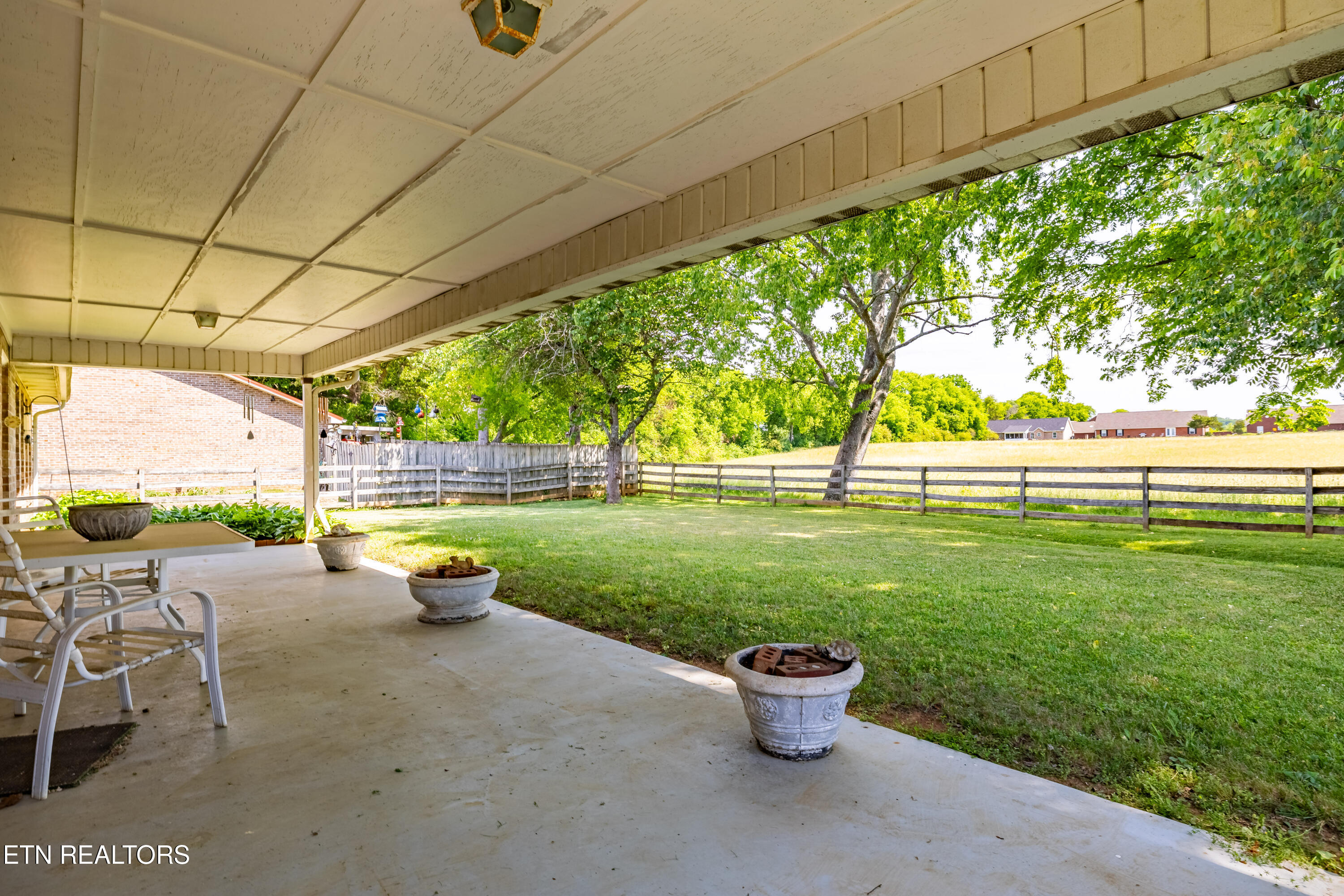 1510 Cavalier Drive Maryville TN 37803
