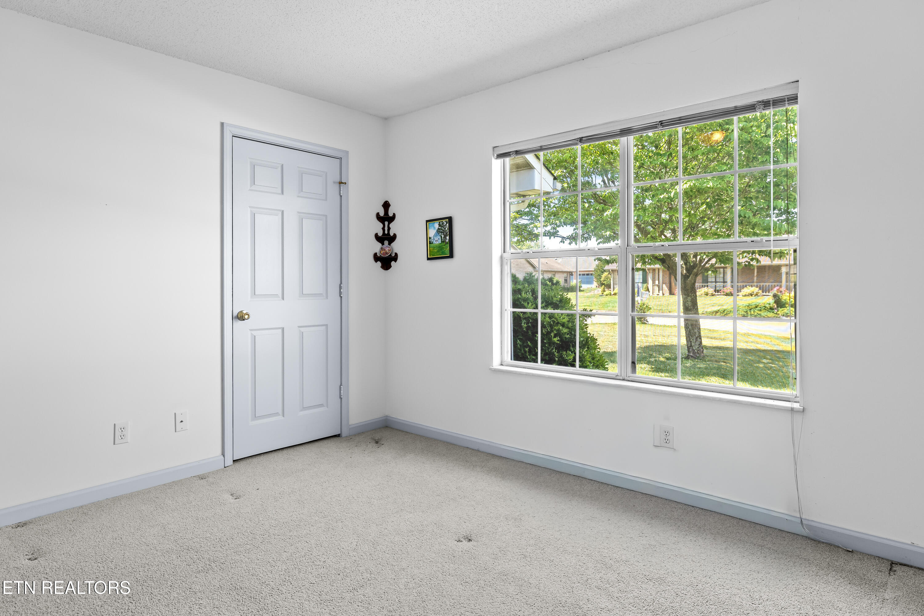 1510 Cavalier Drive Maryville TN 37803