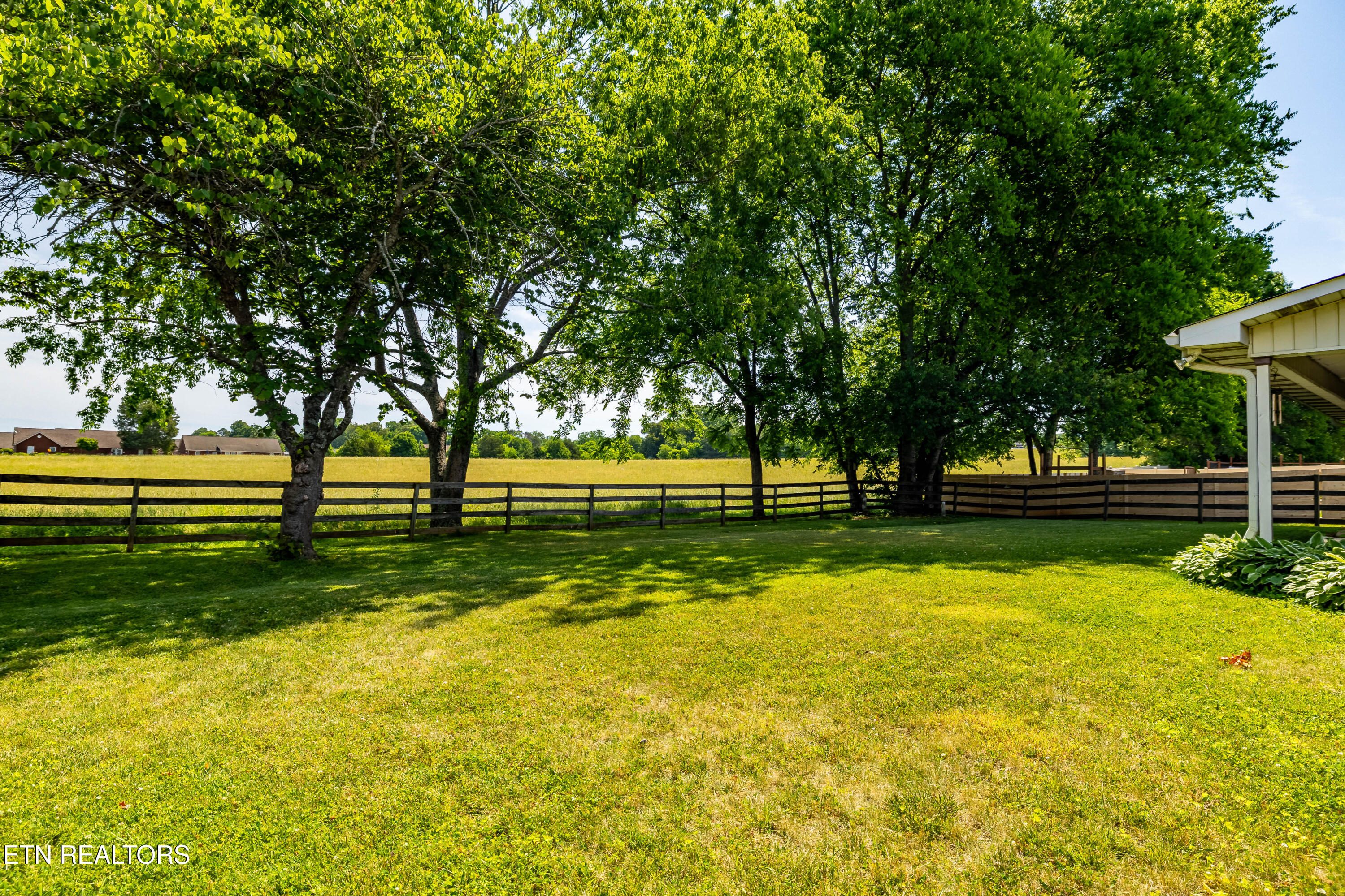 1510 Cavalier Drive Maryville TN 37803