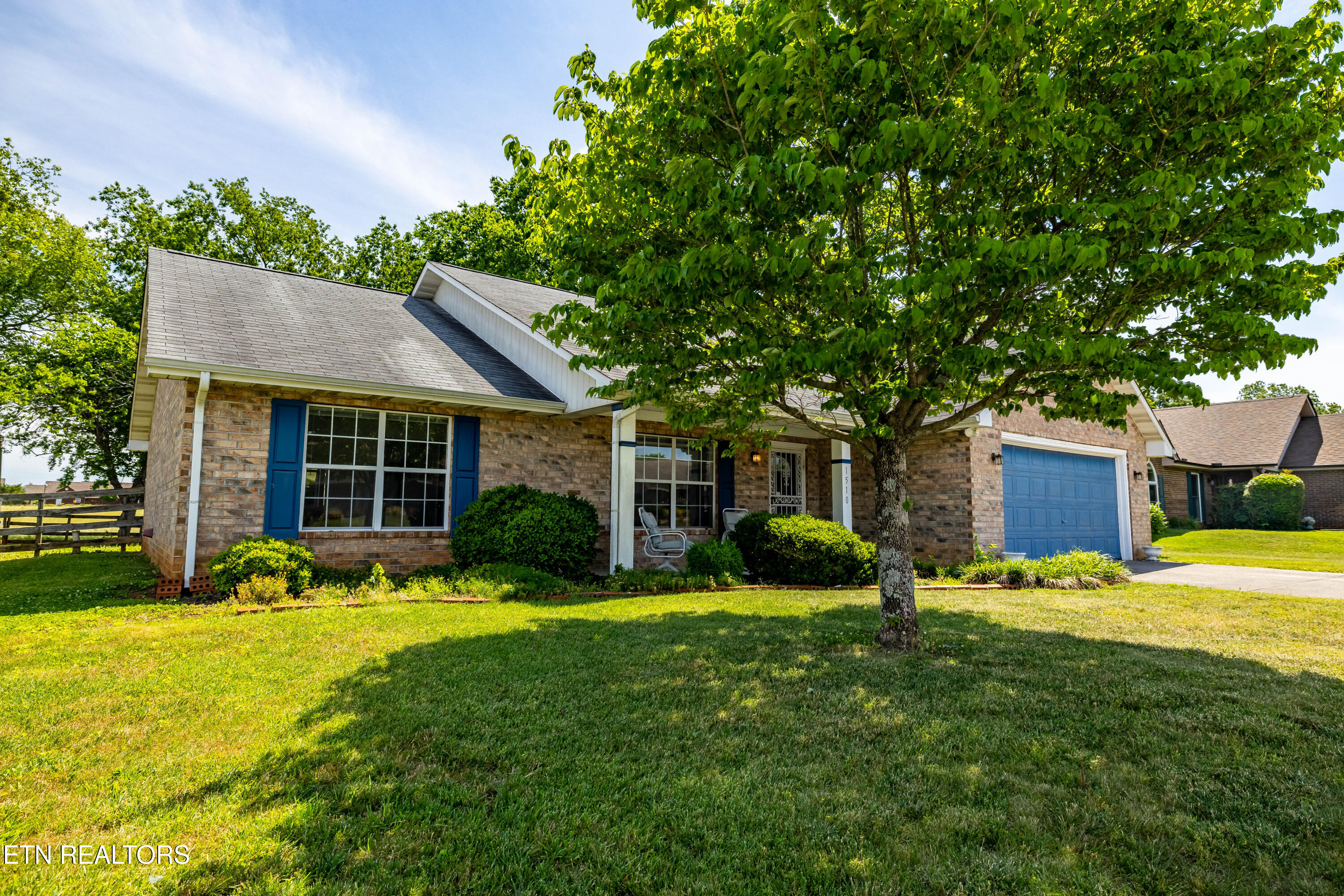1510 Cavalier Drive Maryville TN 37803