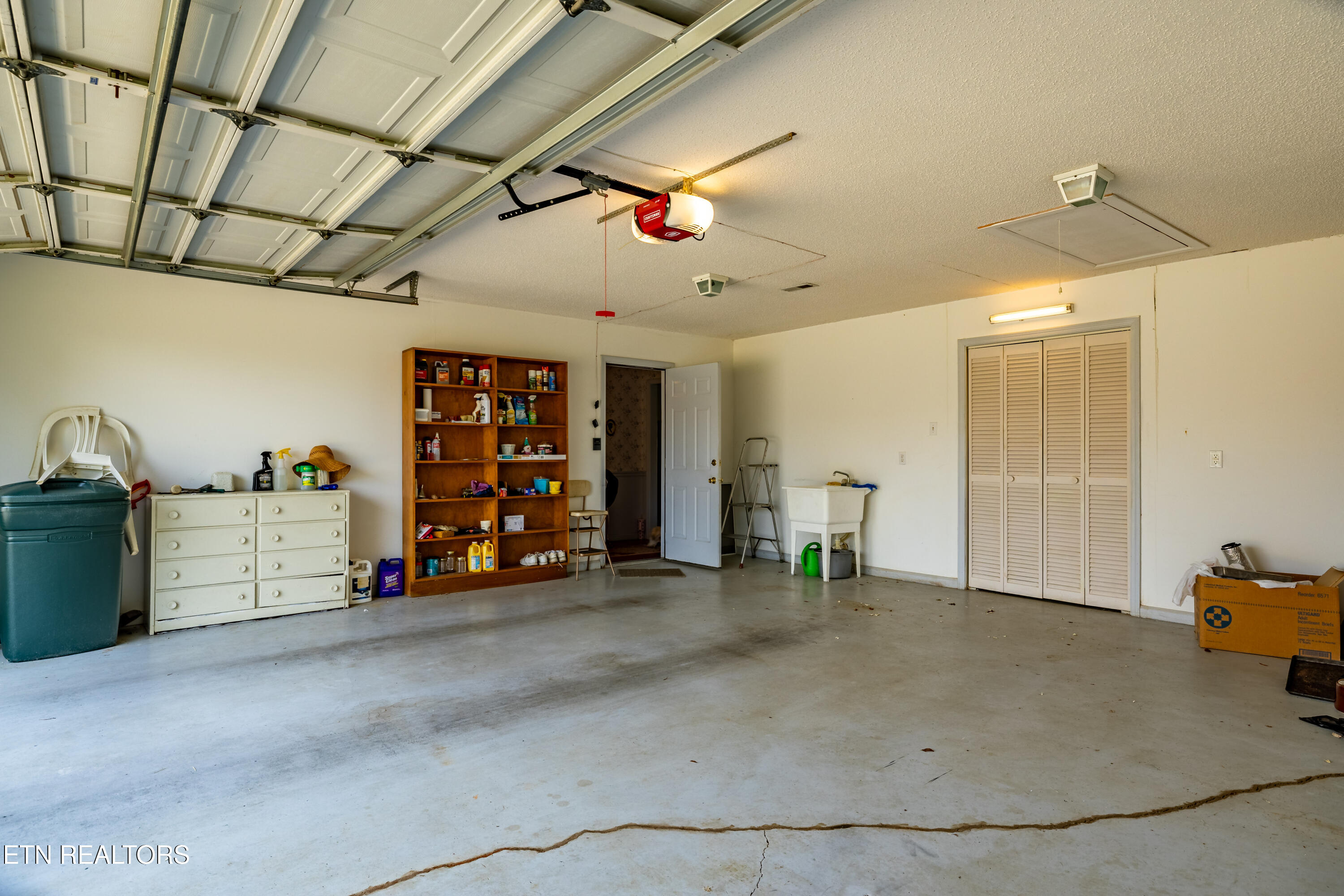 1510 Cavalier Drive Maryville TN 37803