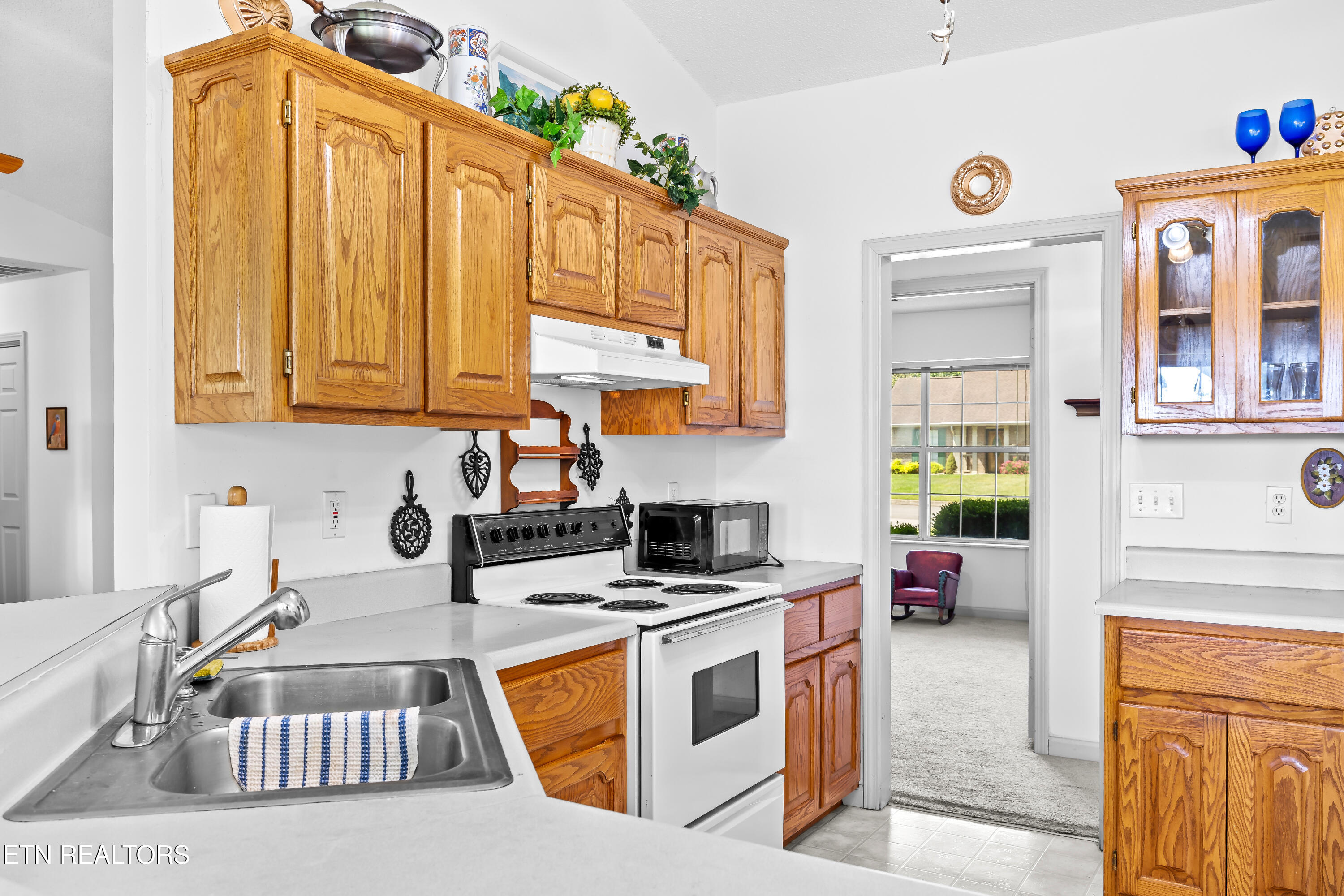 1510 Cavalier Drive Maryville TN 37803
