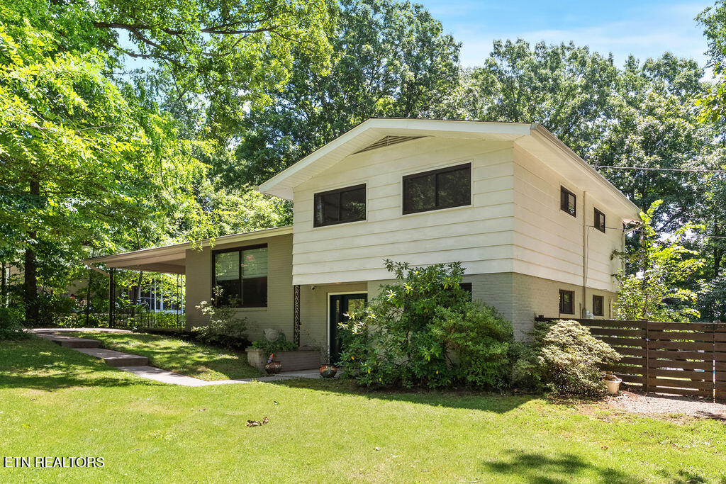 853 W Outer Drive Oak Ridge TN 37830