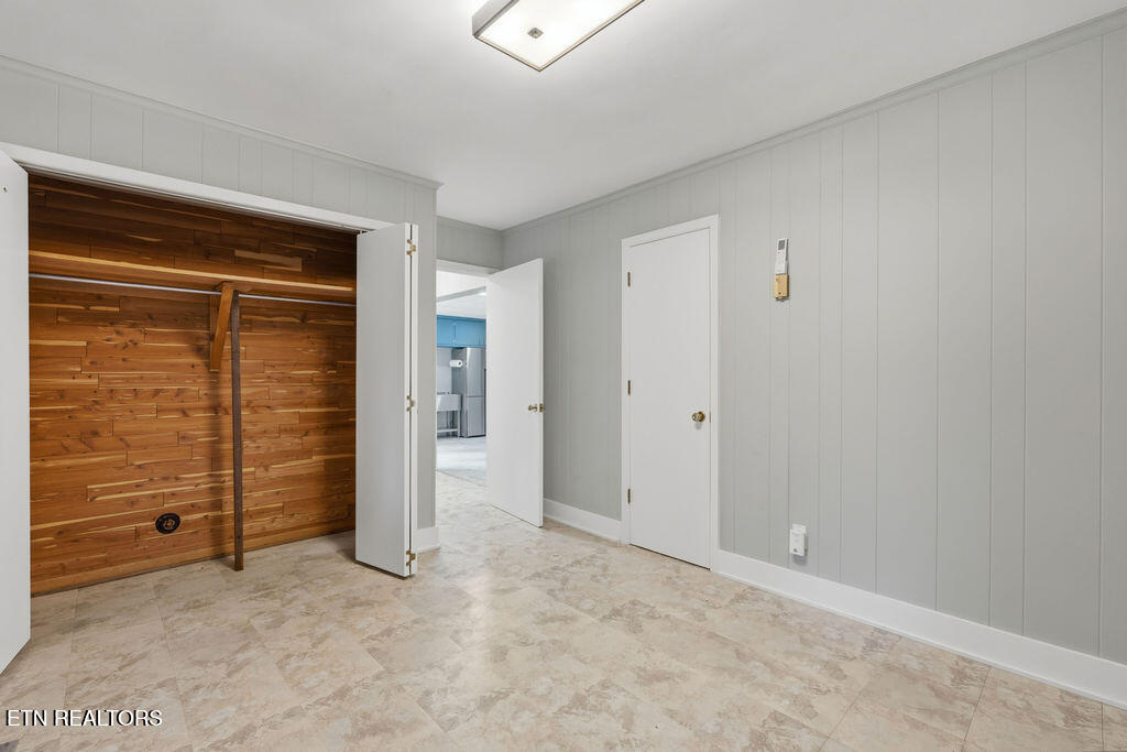 853 W Outer Drive Oak Ridge TN 37830