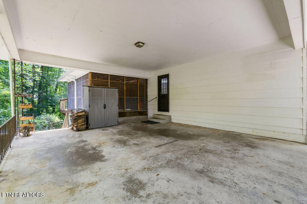 853 W Outer Drive Oak Ridge TN 37830