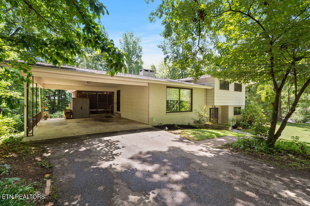 853 W Outer Drive Oak Ridge TN 37830
