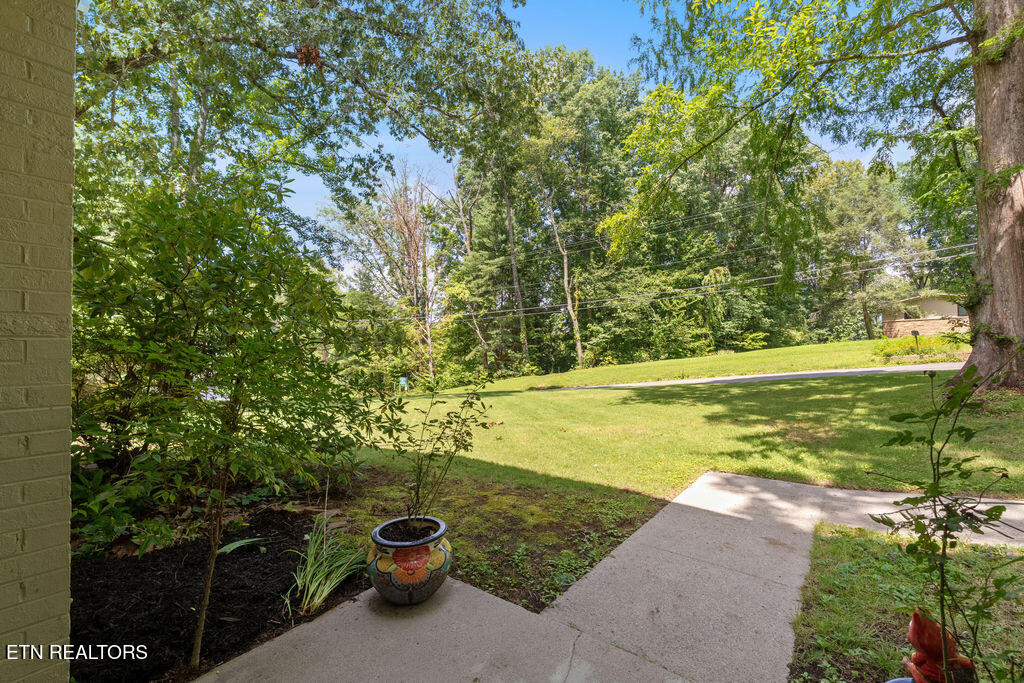 853 W Outer Drive Oak Ridge TN 37830