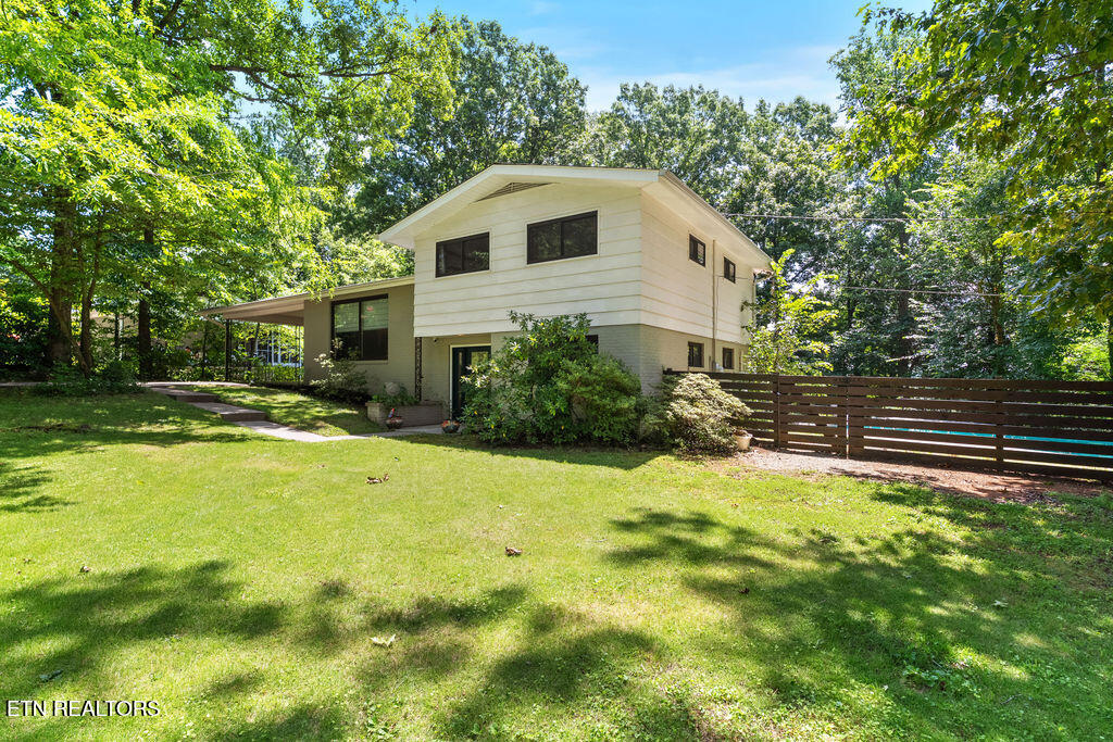 853 W Outer Drive Oak Ridge TN 37830