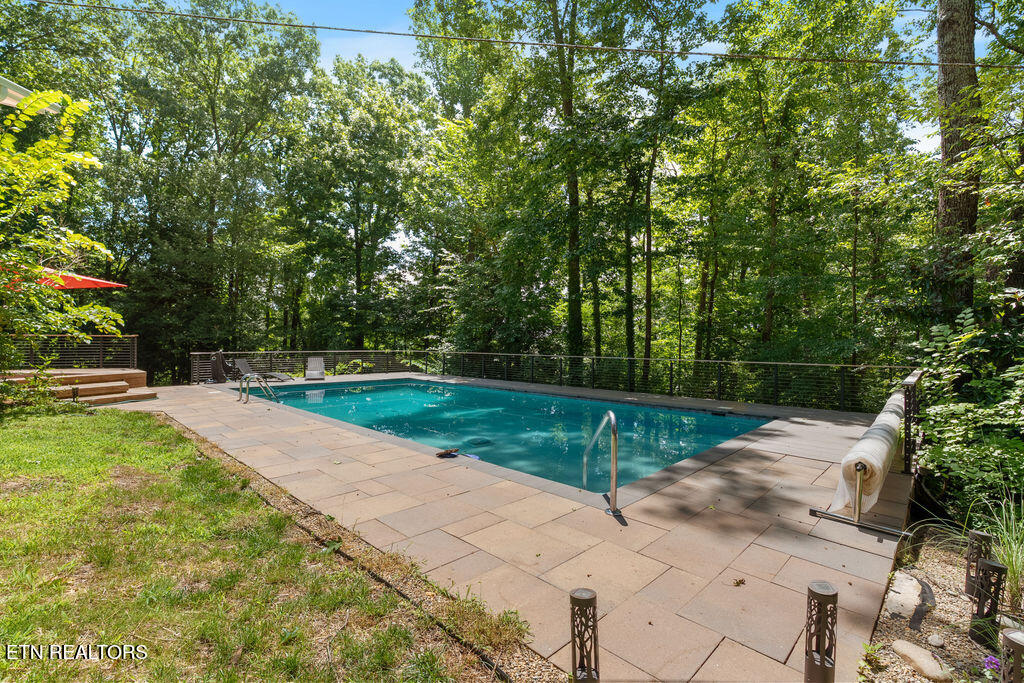 853 W Outer Drive Oak Ridge TN 37830