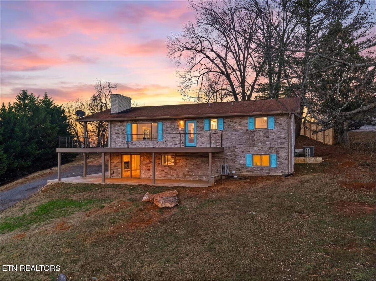 743 Garrett Road Dandridge TN 37725