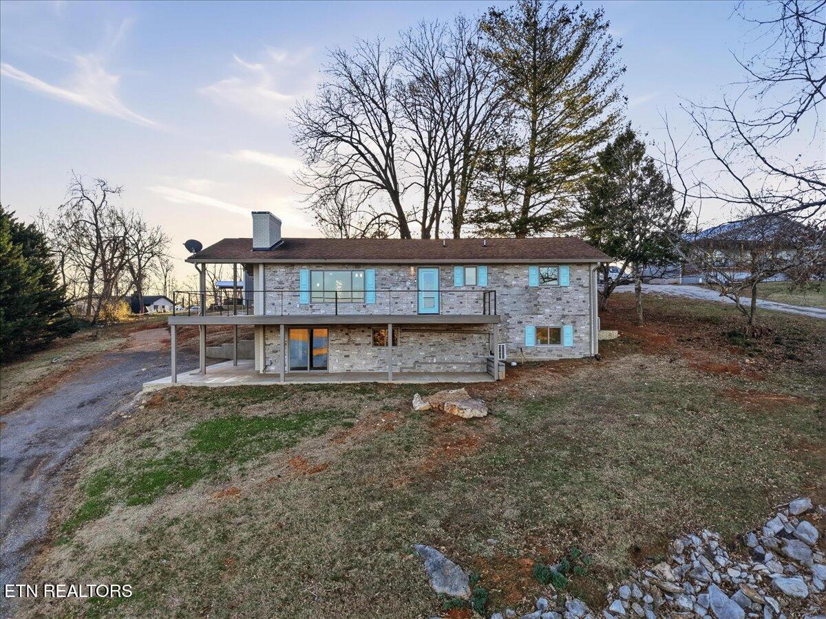 743 Garrett Road Dandridge TN 37725