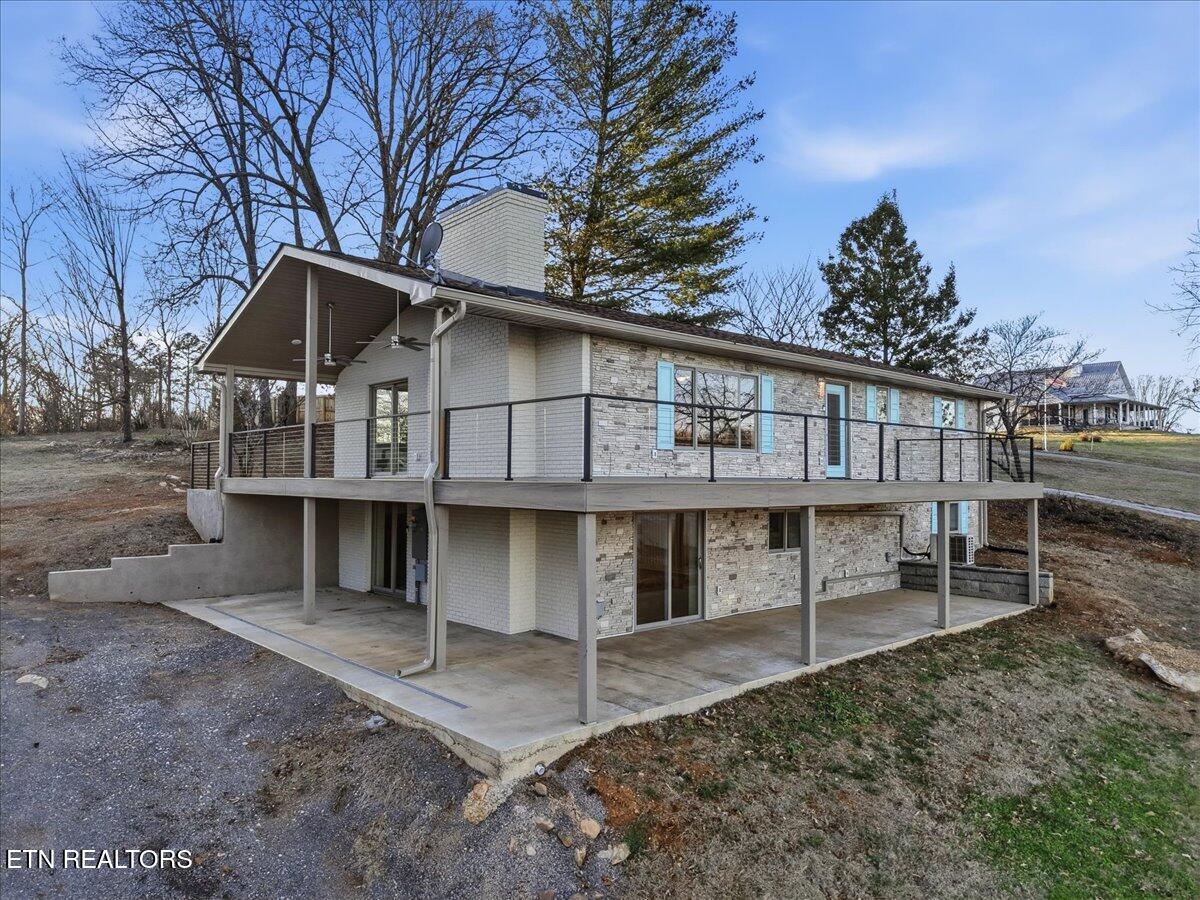 743 Garrett Road Dandridge TN 37725