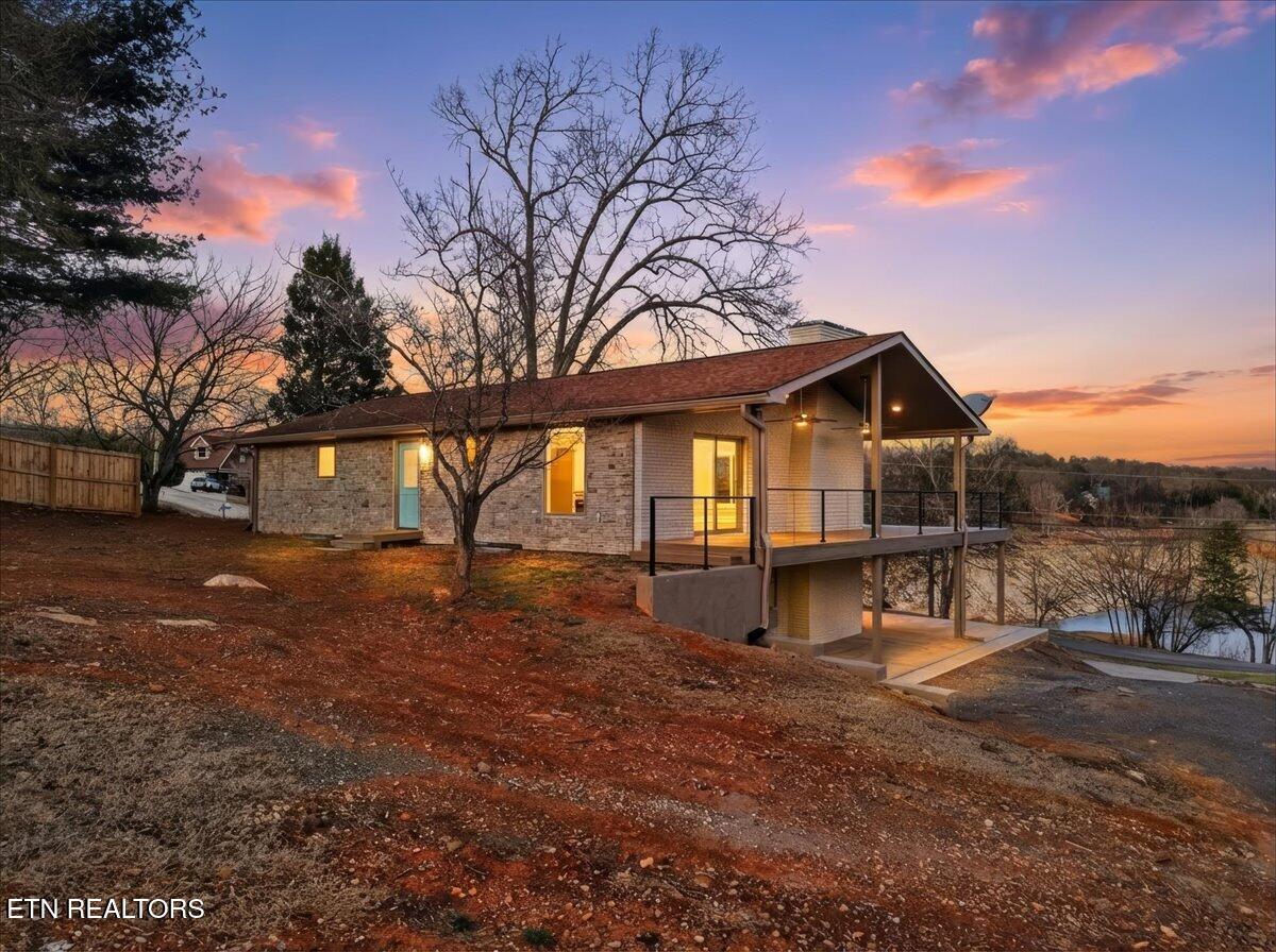 743 Garrett Road Dandridge TN 37725