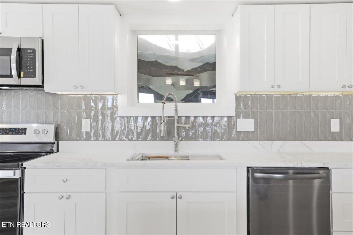743 Garrett Road Dandridge TN 37725