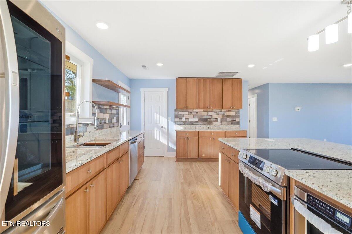 743 Garrett Road Dandridge TN 37725