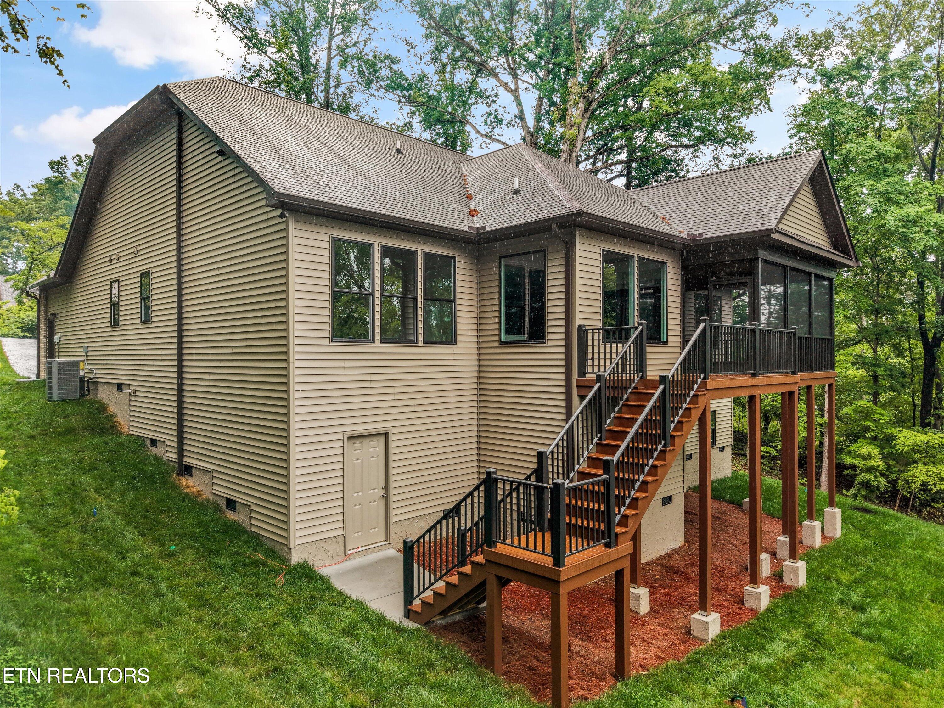 222 Mialaquo Circle Loudon TN 37774