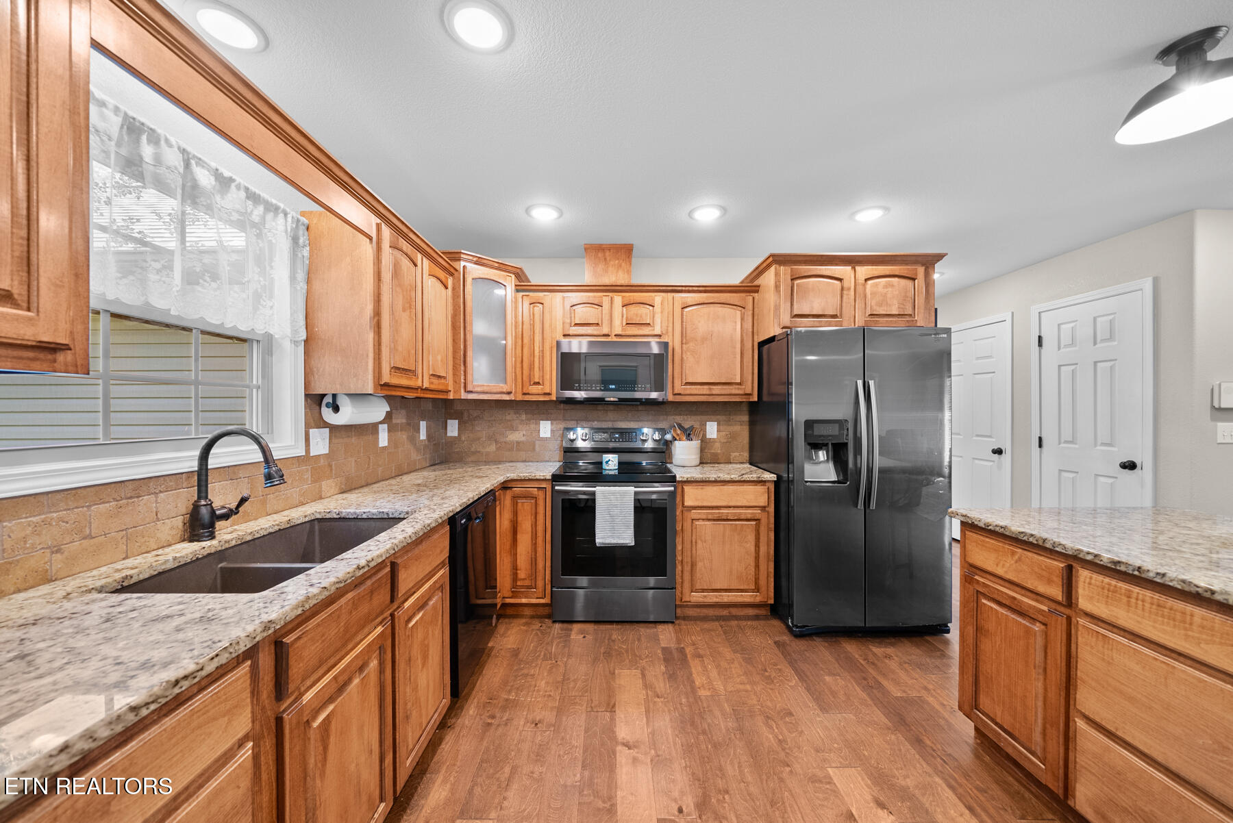 3306 Muddy Pond Road Monterey TN 38574
