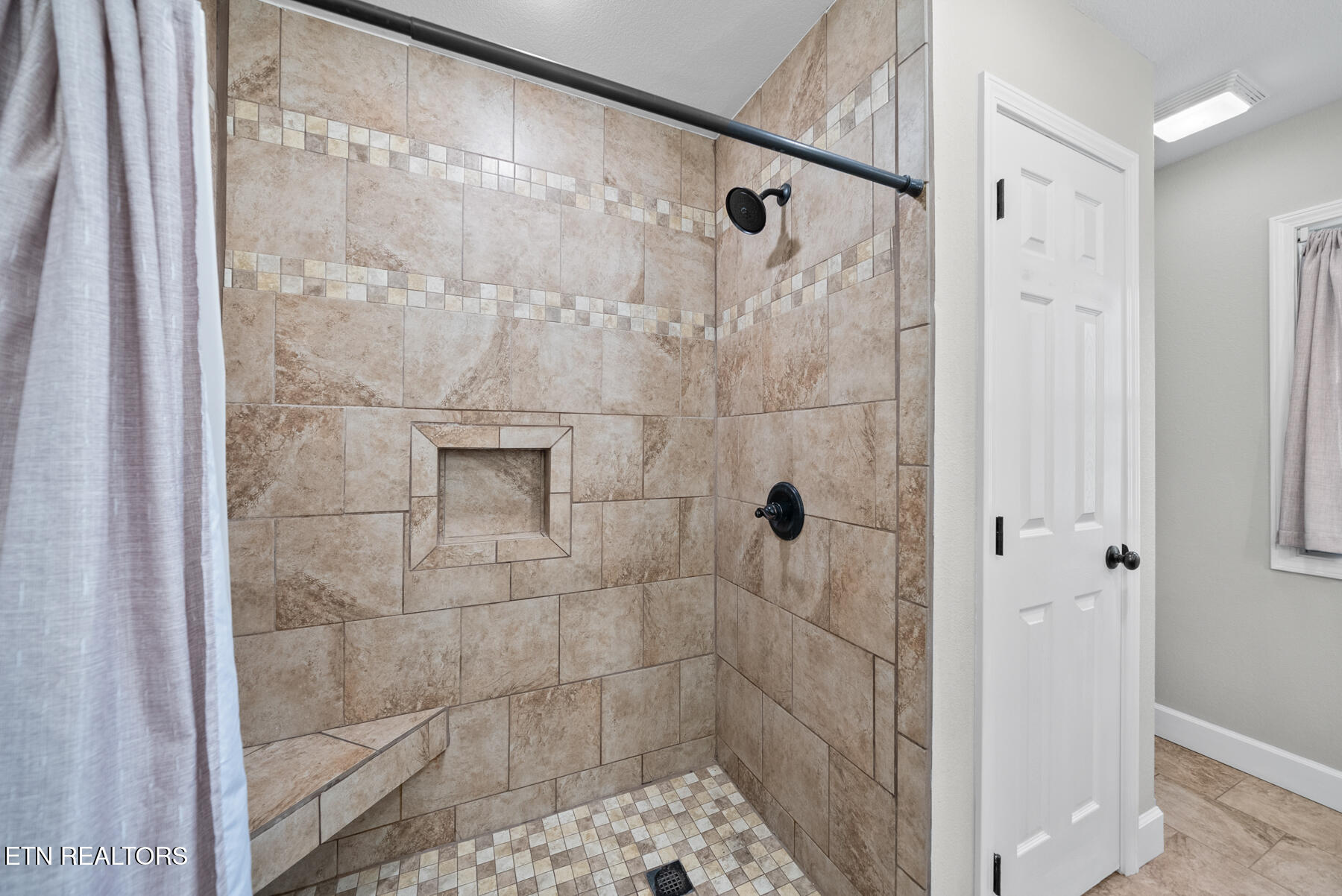 3306 Muddy Pond Road Monterey TN 38574