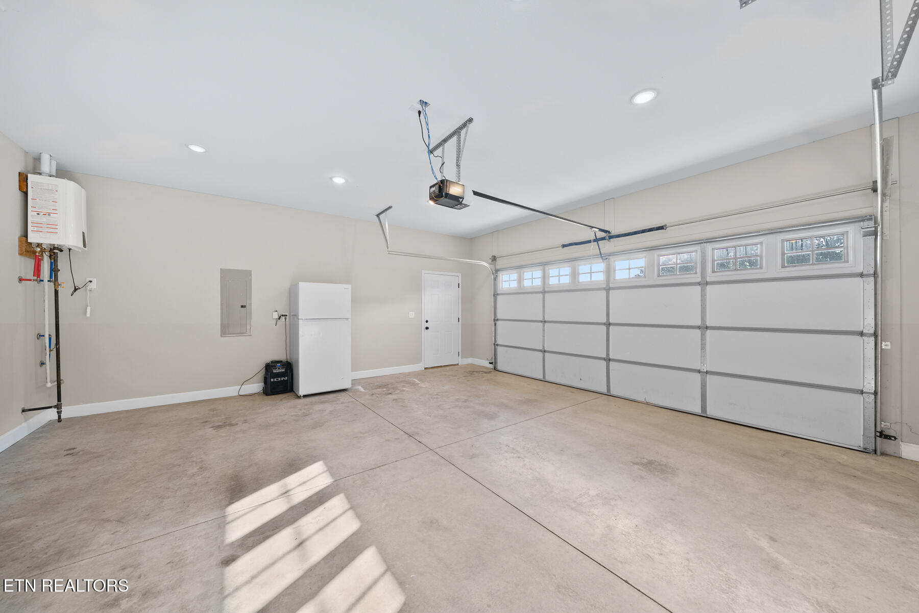 3306 Muddy Pond Road Monterey TN 38574