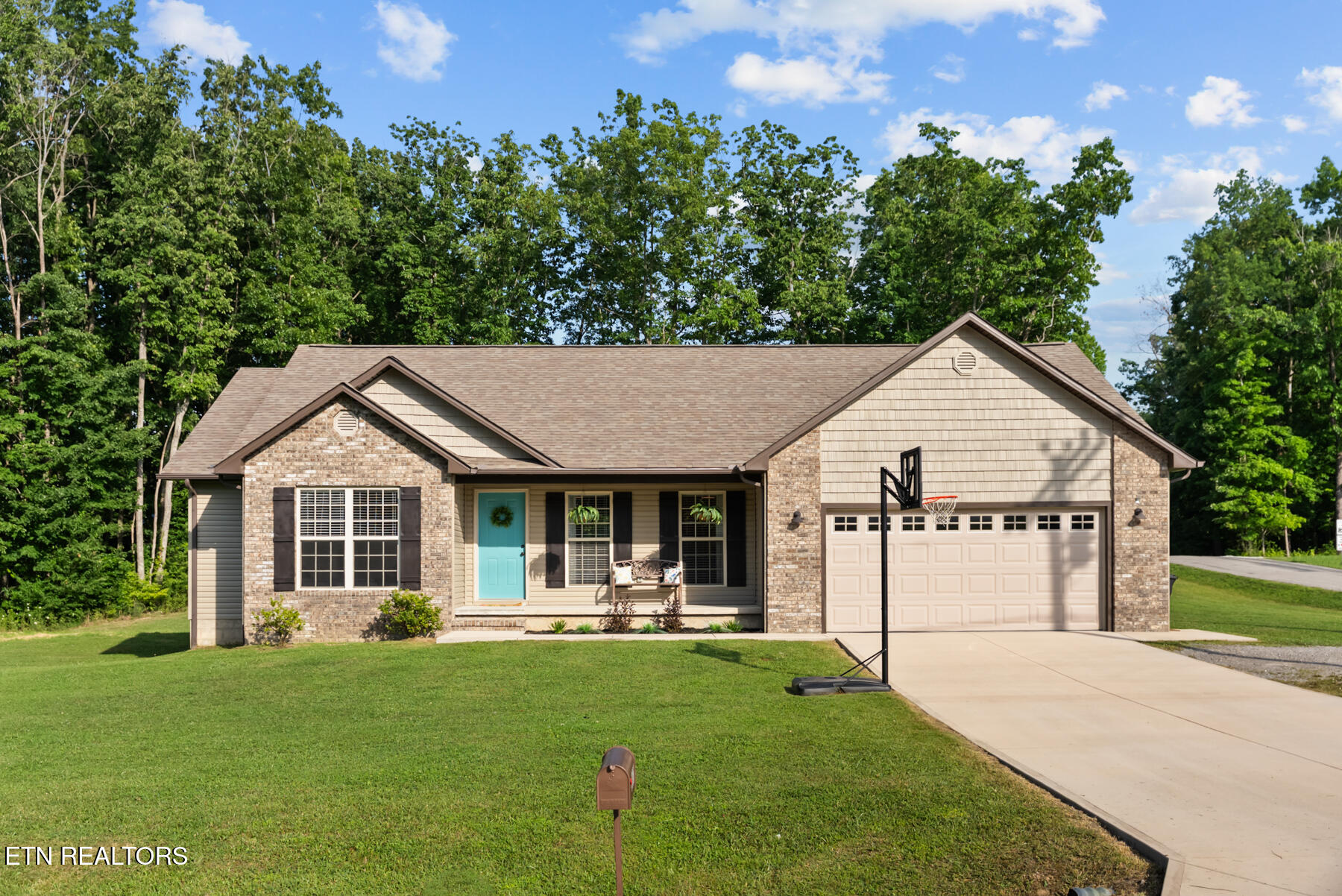 3306 Muddy Pond Road Monterey TN 38574