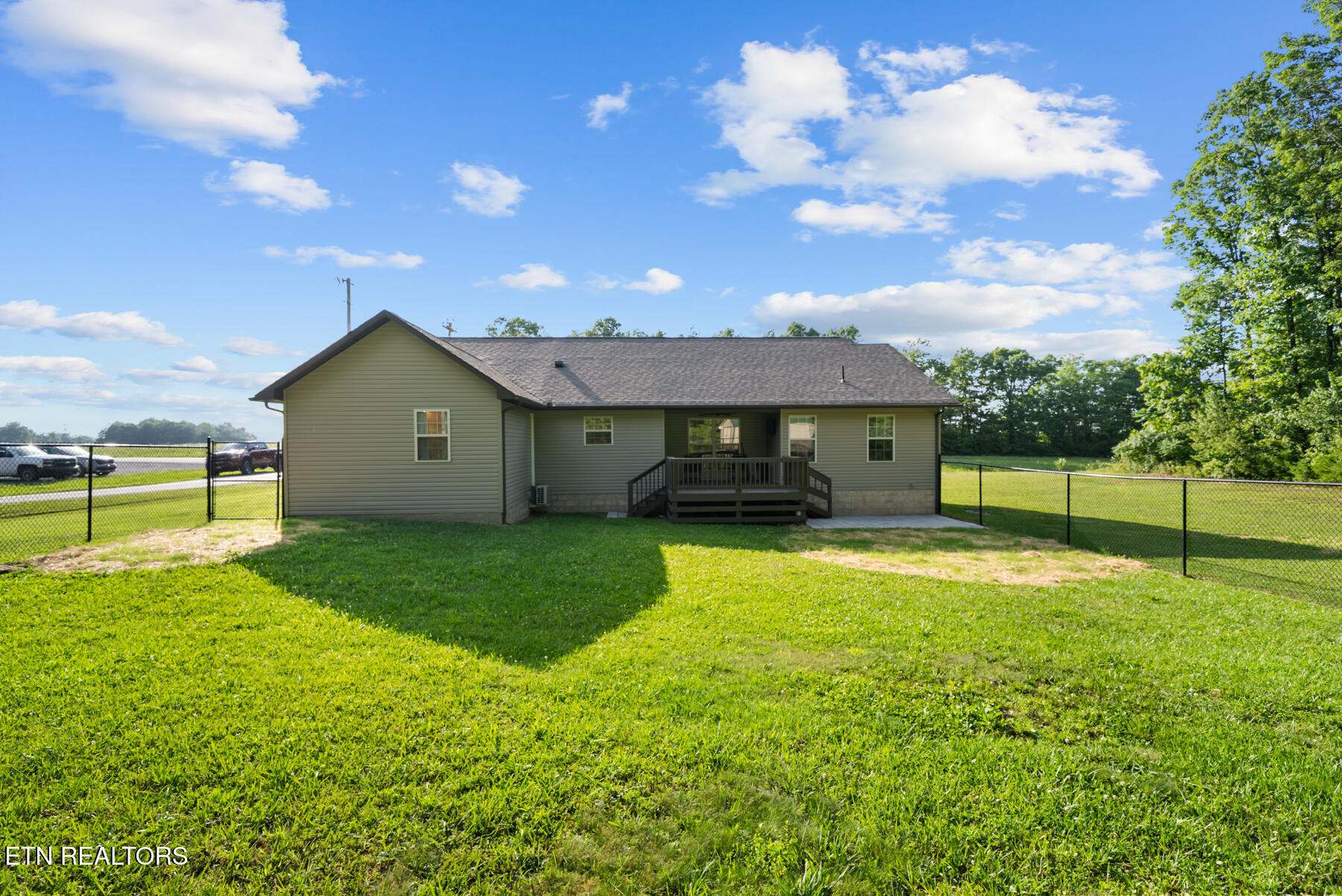 3306 Muddy Pond Road Monterey TN 38574