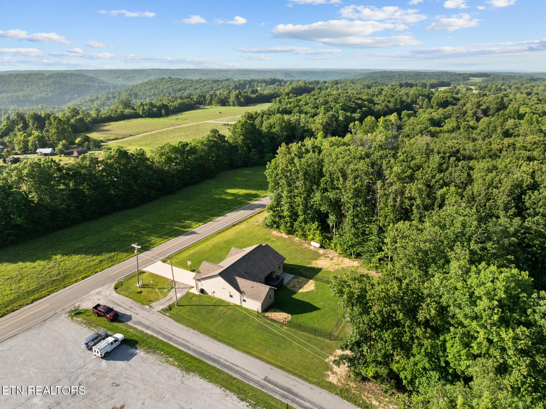 3306 Muddy Pond Road Monterey TN 38574