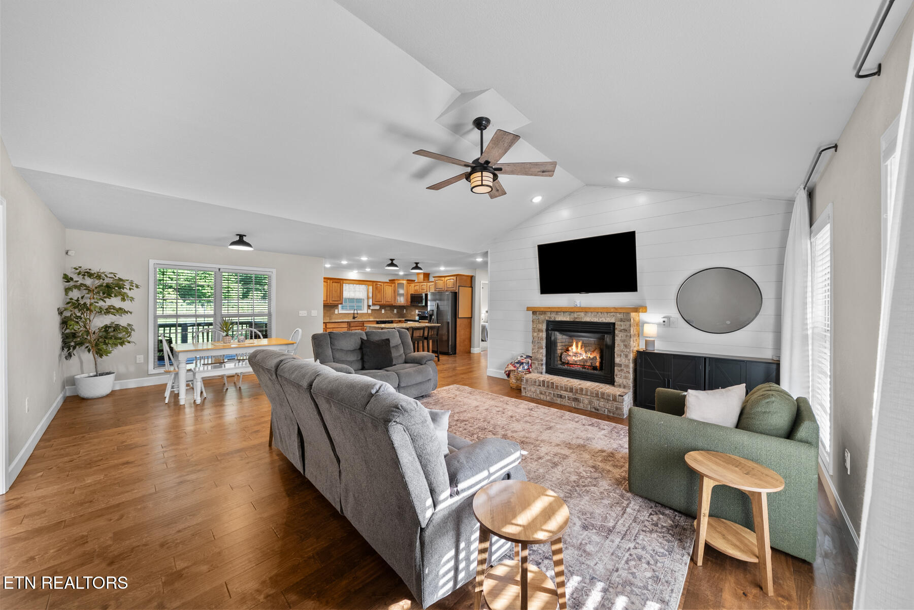 3306 Muddy Pond Road Monterey TN 38574