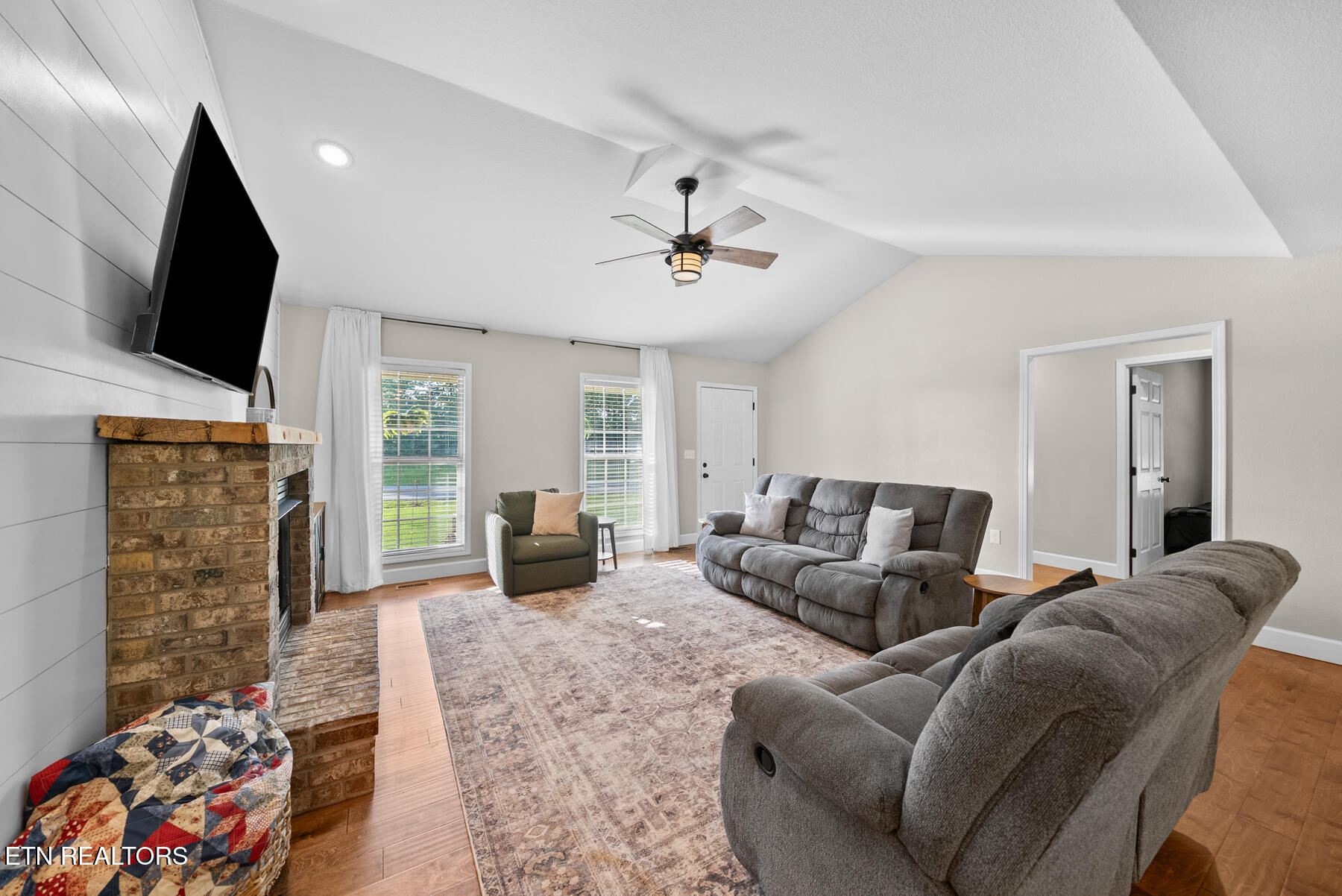 3306 Muddy Pond Road Monterey TN 38574