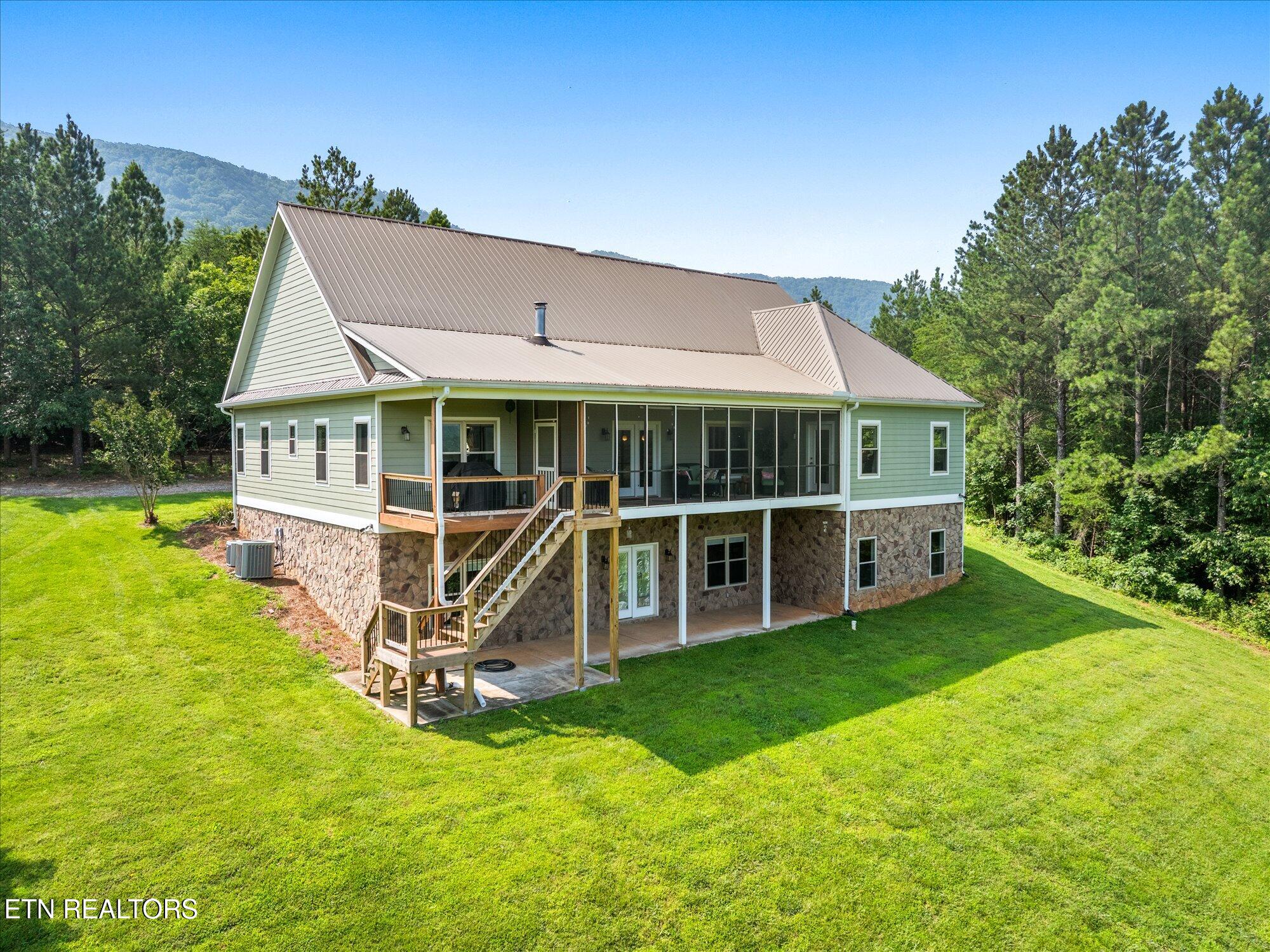 300 County Road 876 Englewood TN 37329