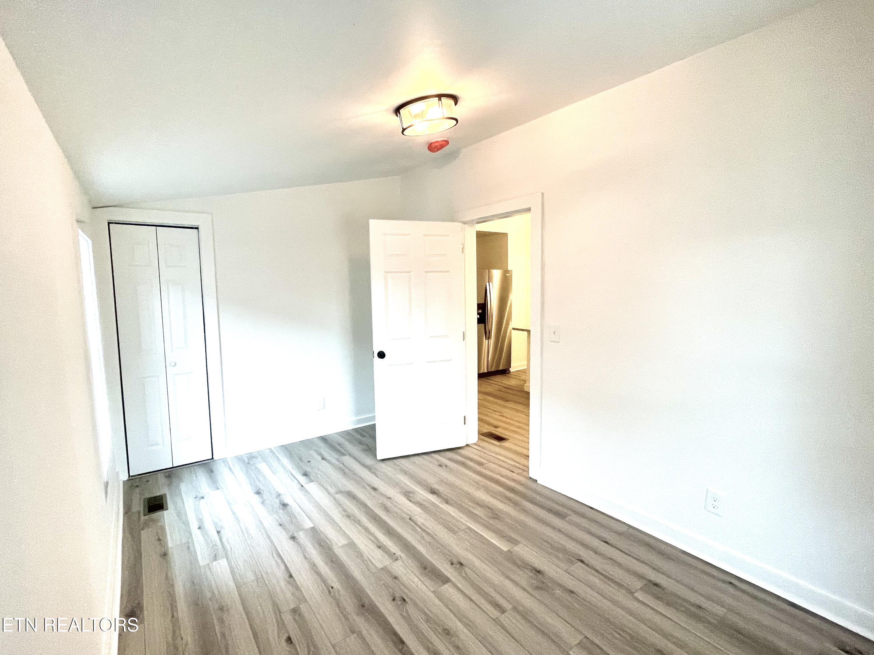 224 Leonard Place Knoxville TN 37917