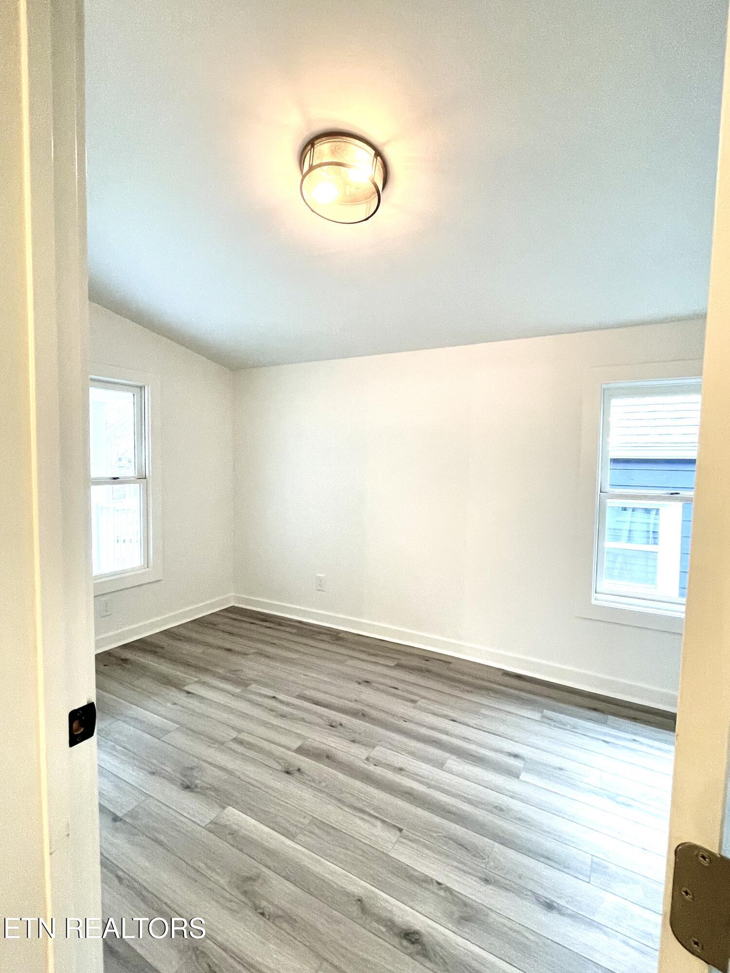 224 Leonard Place Knoxville TN 37917