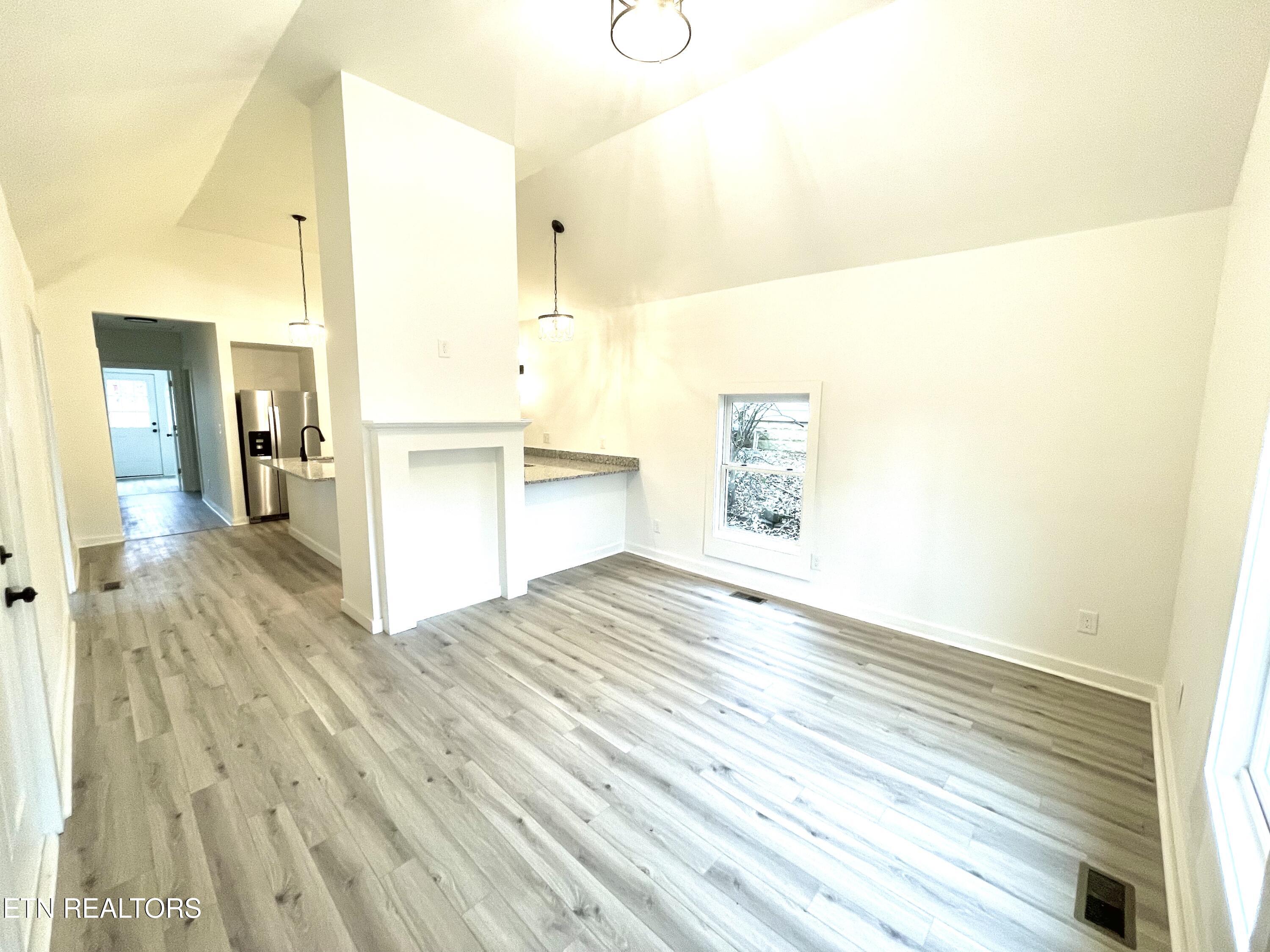 224 Leonard Place Knoxville TN 37917