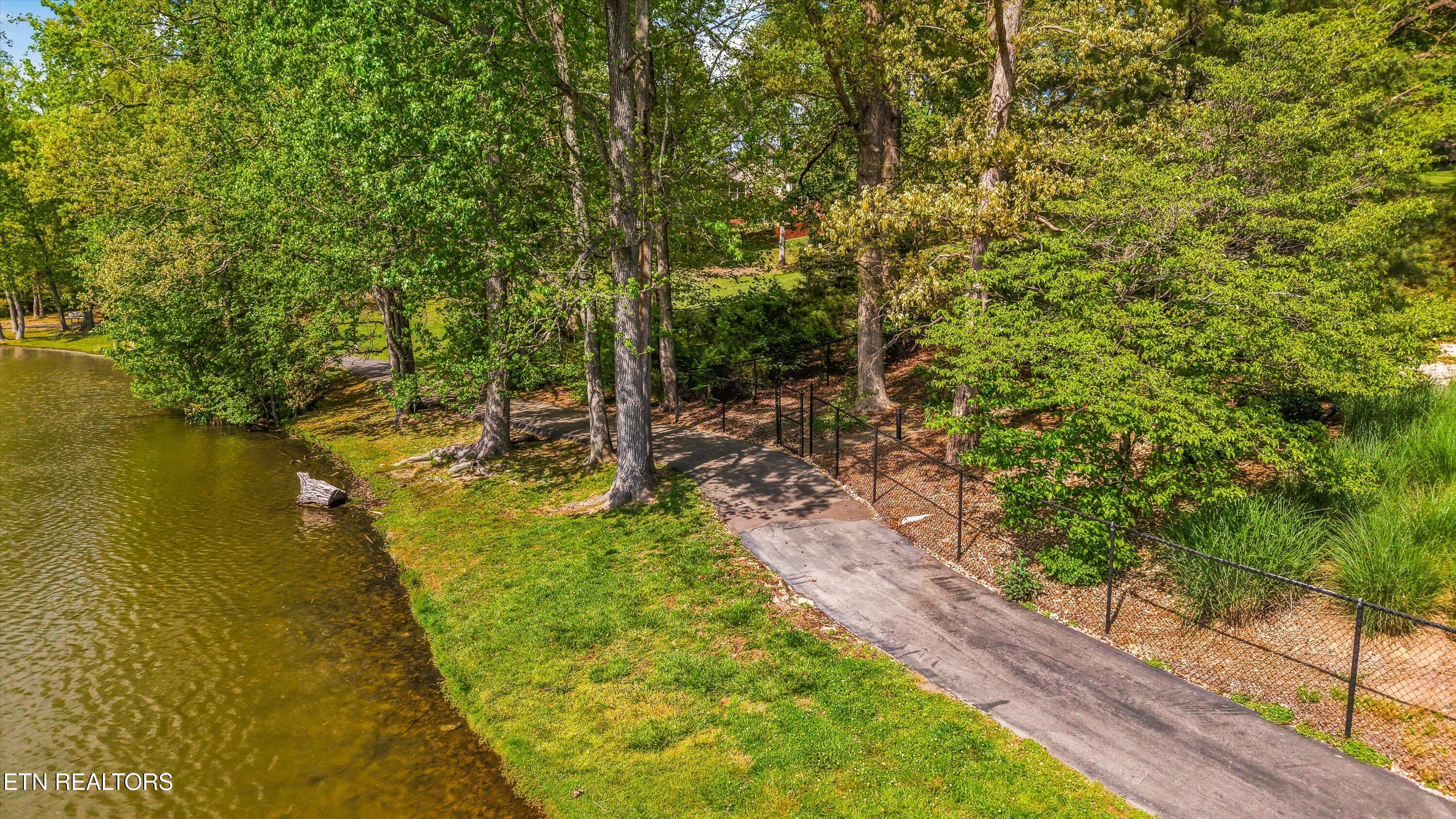 8506 Coral Sand Lane Knoxville TN 37938