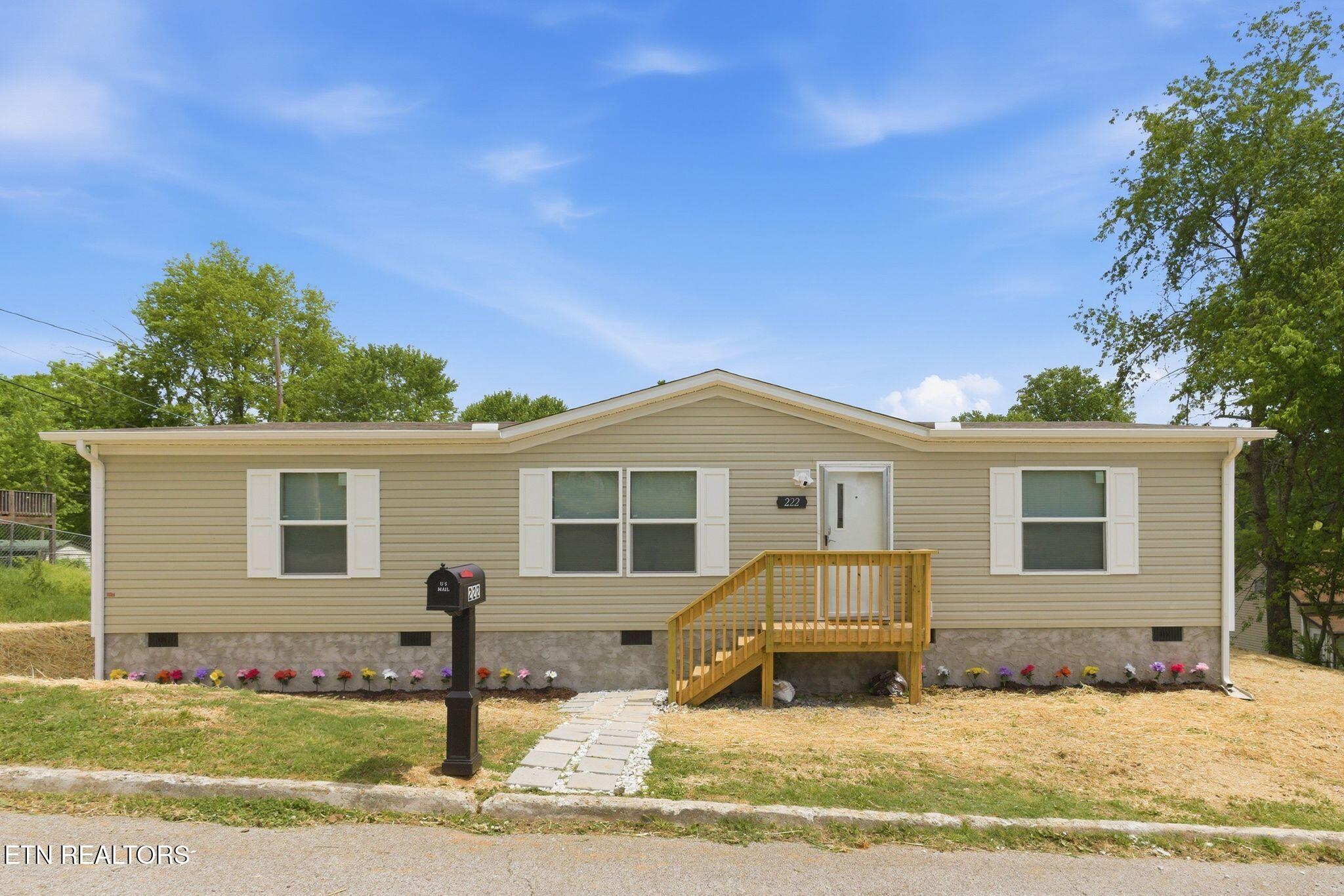 222 NW Virginia Avenue Harriman TN 37748