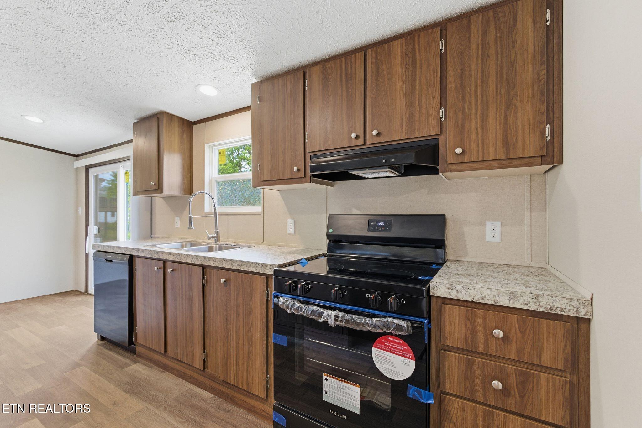 222 NW Virginia Avenue Harriman TN 37748