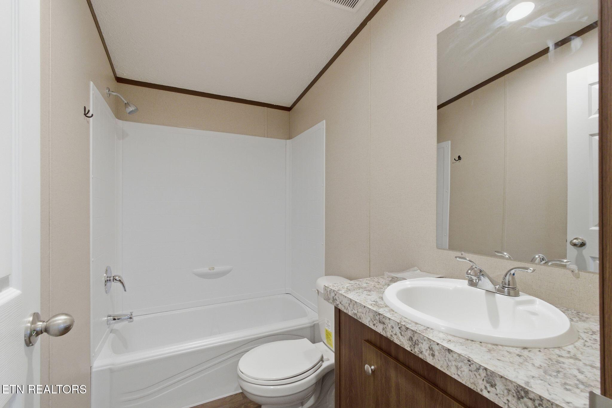 222 NW Virginia Avenue Harriman TN 37748