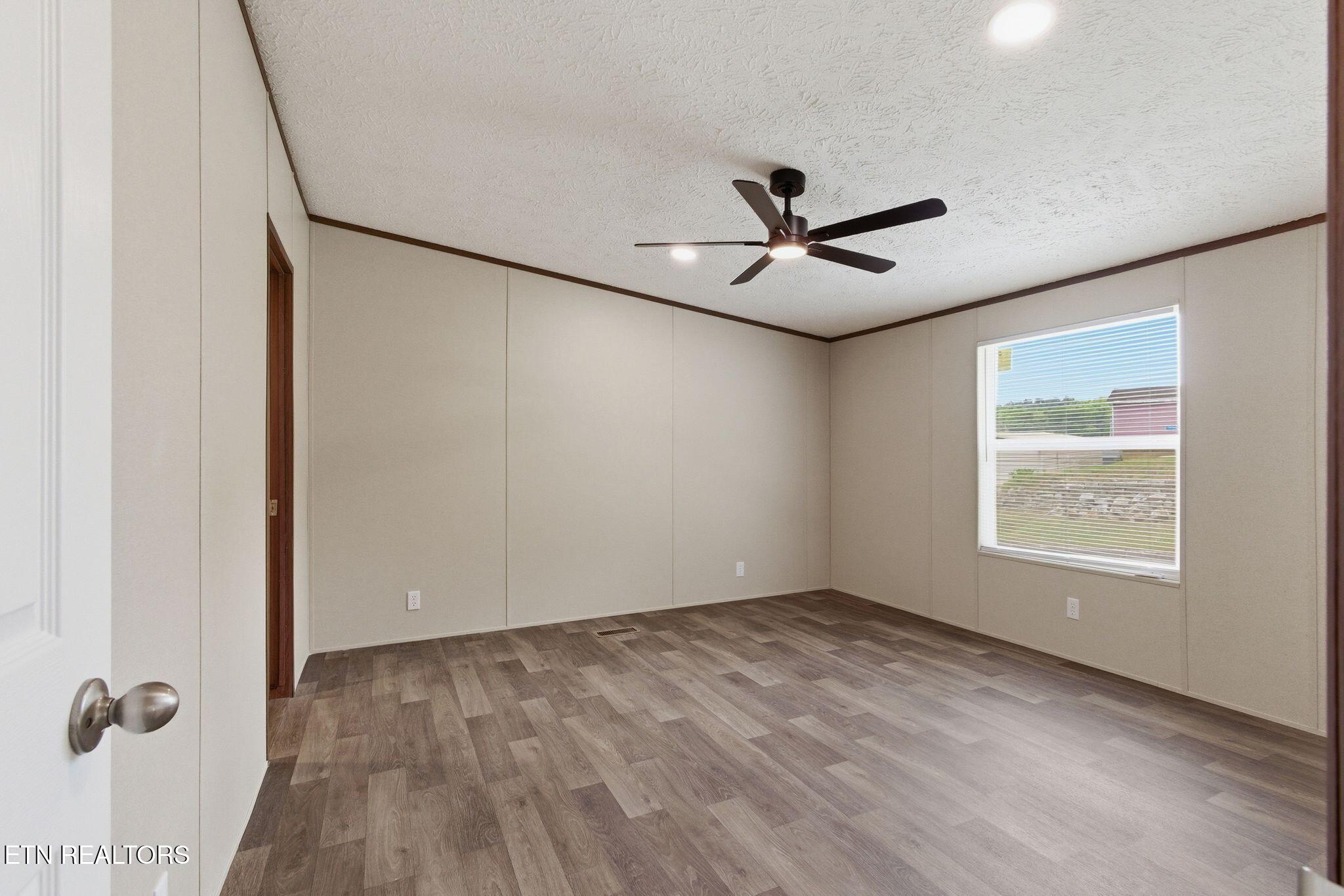 222 NW Virginia Avenue Harriman TN 37748