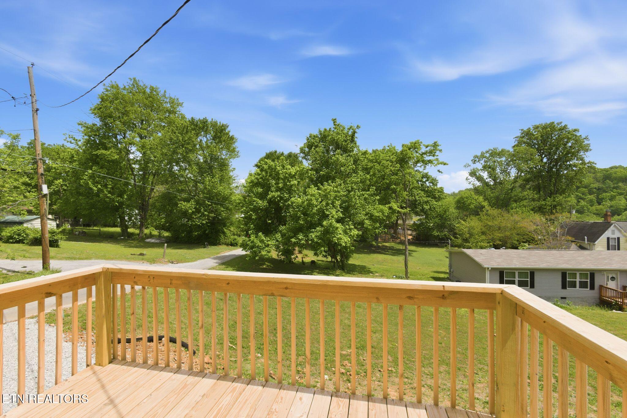222 NW Virginia Avenue Harriman TN 37748