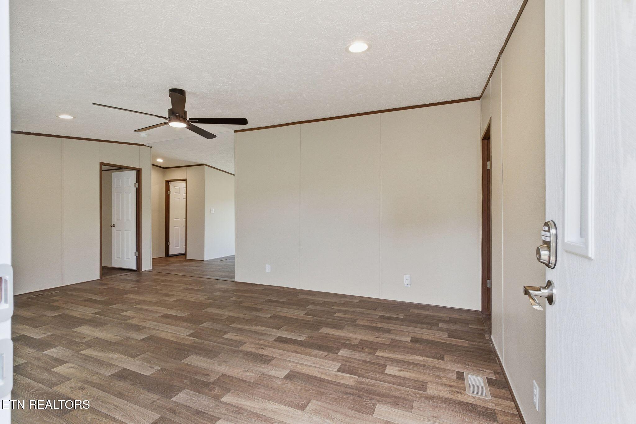 222 NW Virginia Avenue Harriman TN 37748